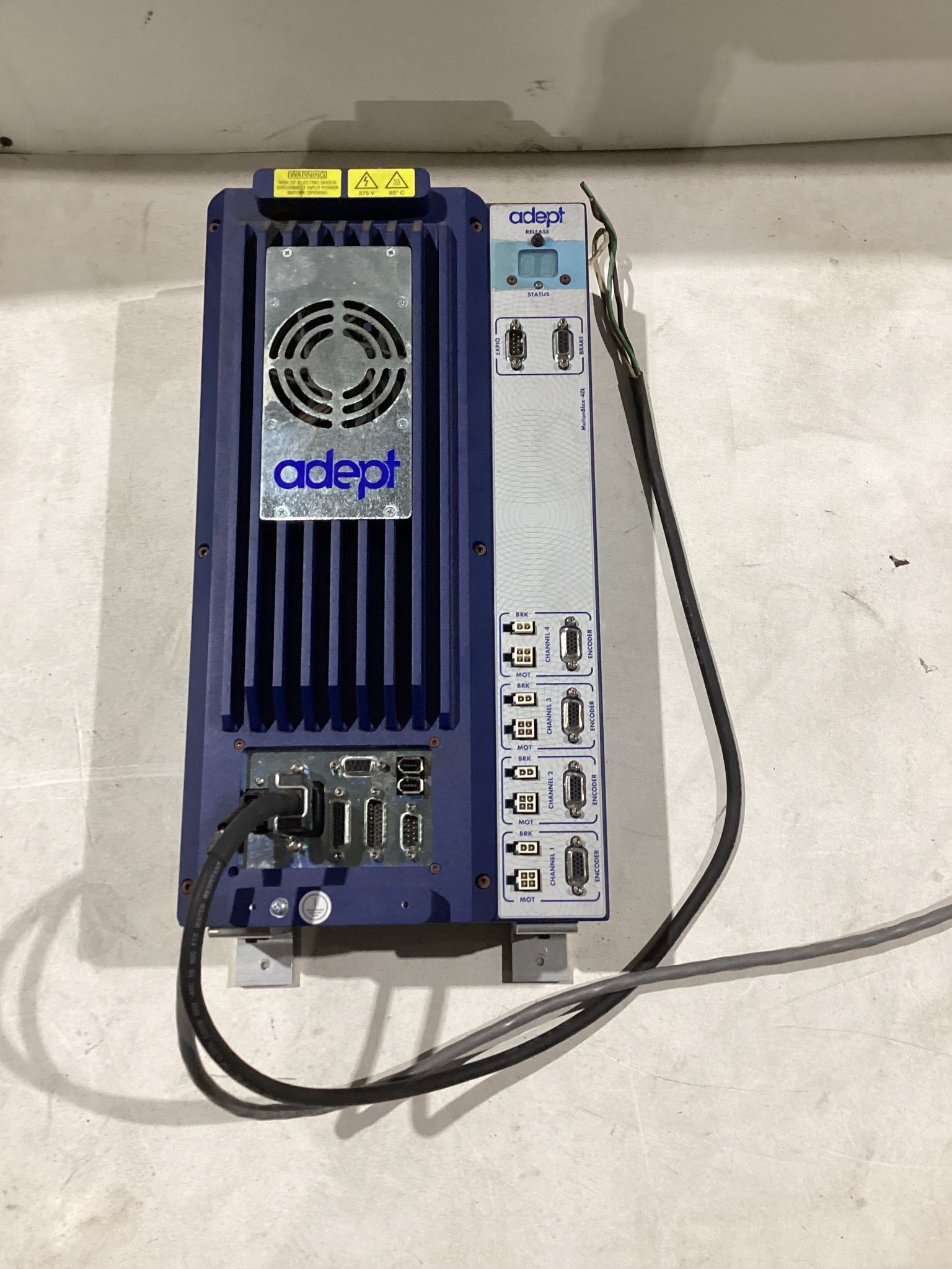 ADEPT TECHNOLOGY MotionBlox‑40L Controller 05745‑000 USED 0