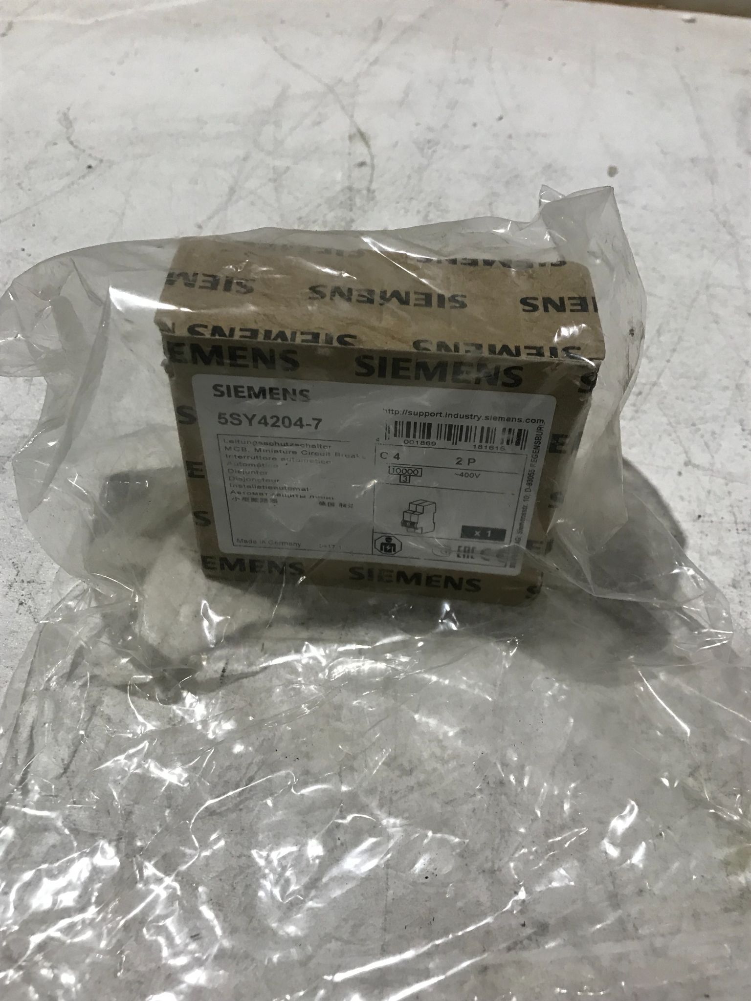 SIEMENS 5SY4204-7 CIRCUIT BREAKERS NEW 0
