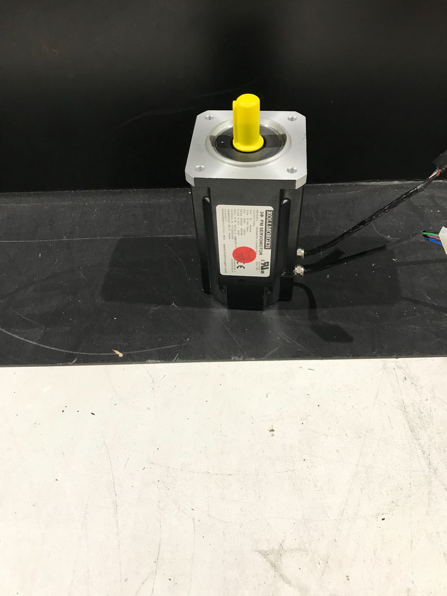 KOLLMORGEN AKM42S‑CSSN2‑02 Servo Motor USED 2