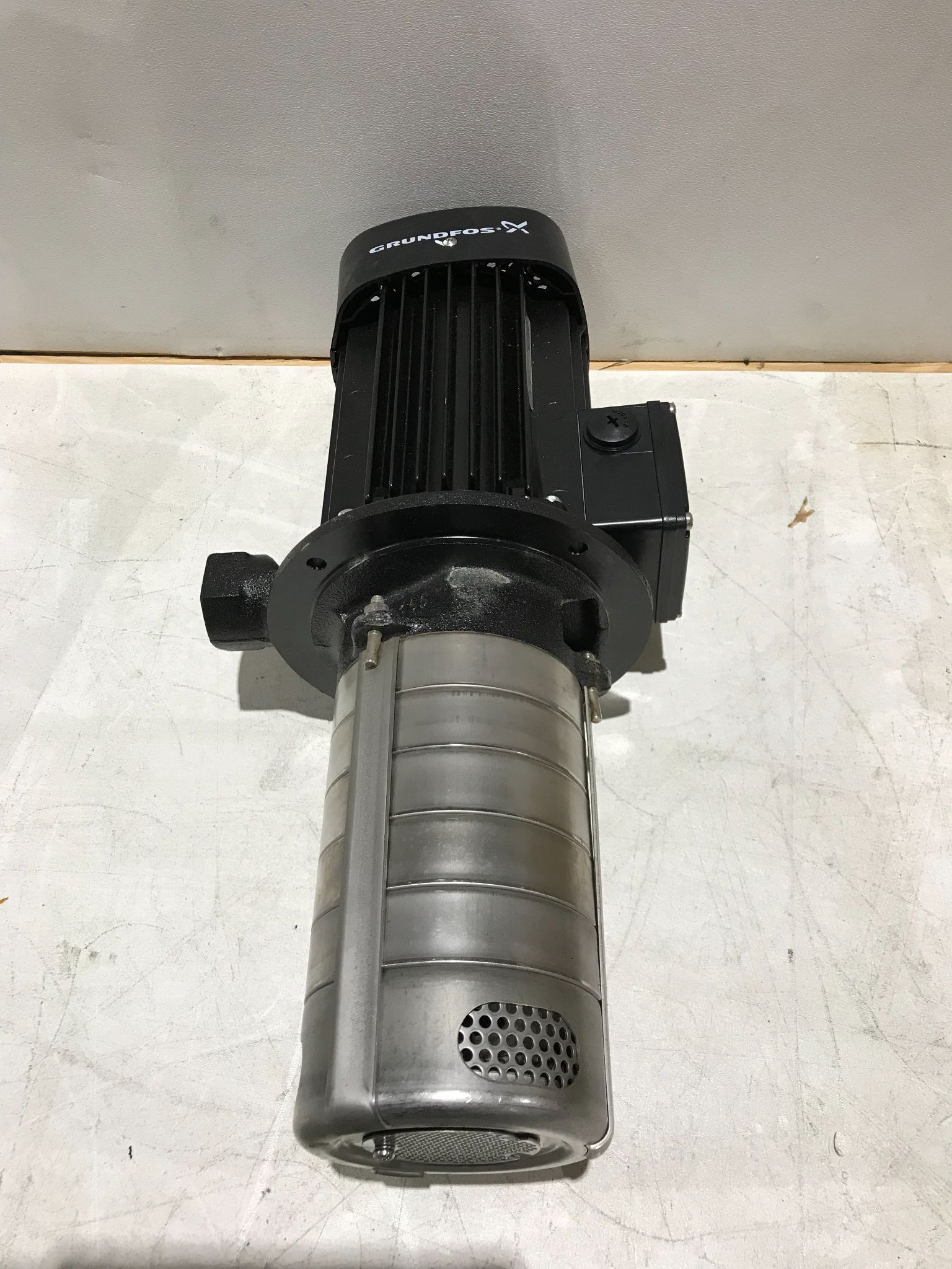 GRUNDFOS MTH4‑50/4 A‑W‑A‑AQQV Multistage Centrifugal Pump NEW 1