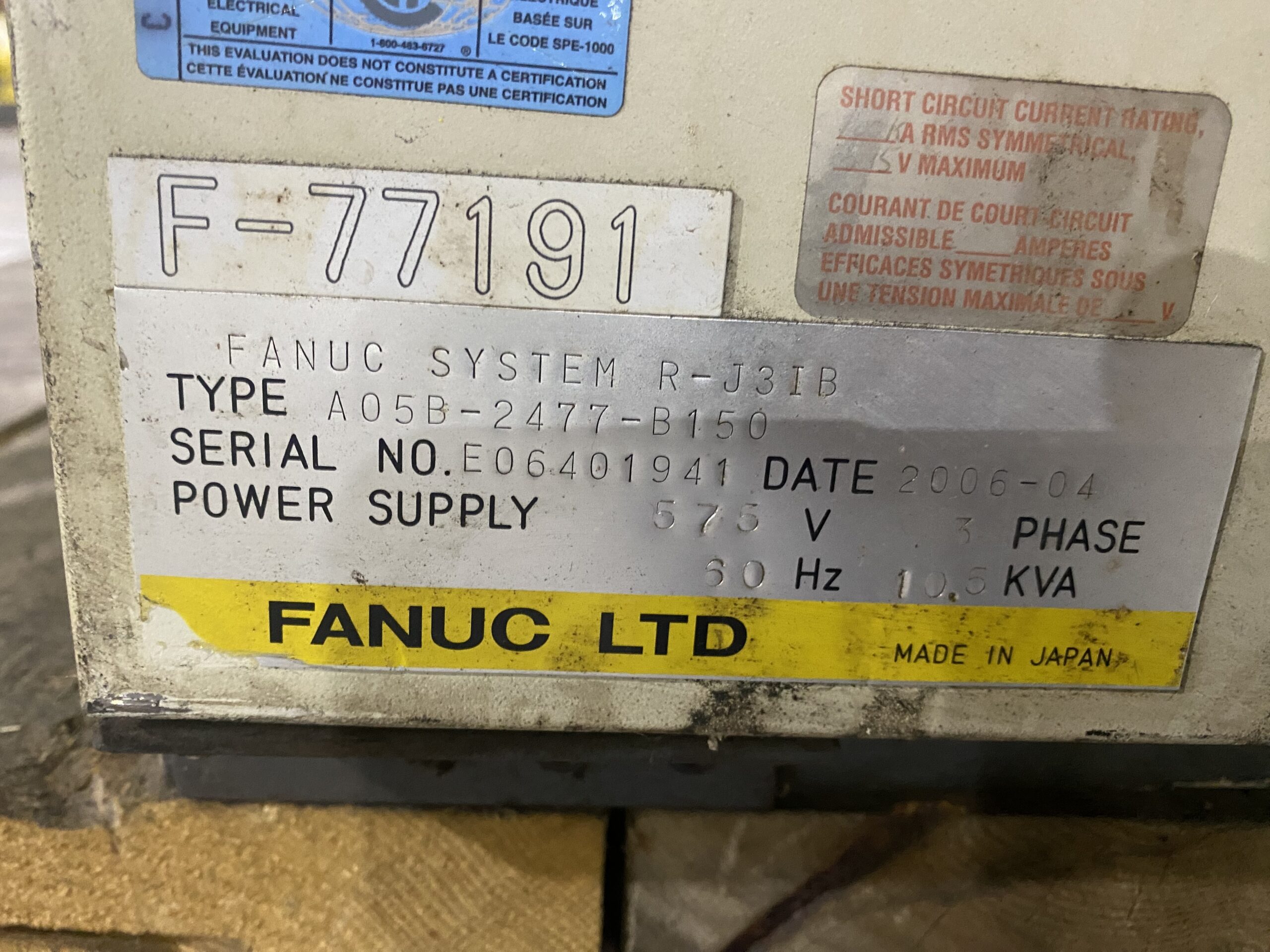 FANUC R‑2000iA/200T Complete w/ R‑J3iB Controller PARTS ONLY 11