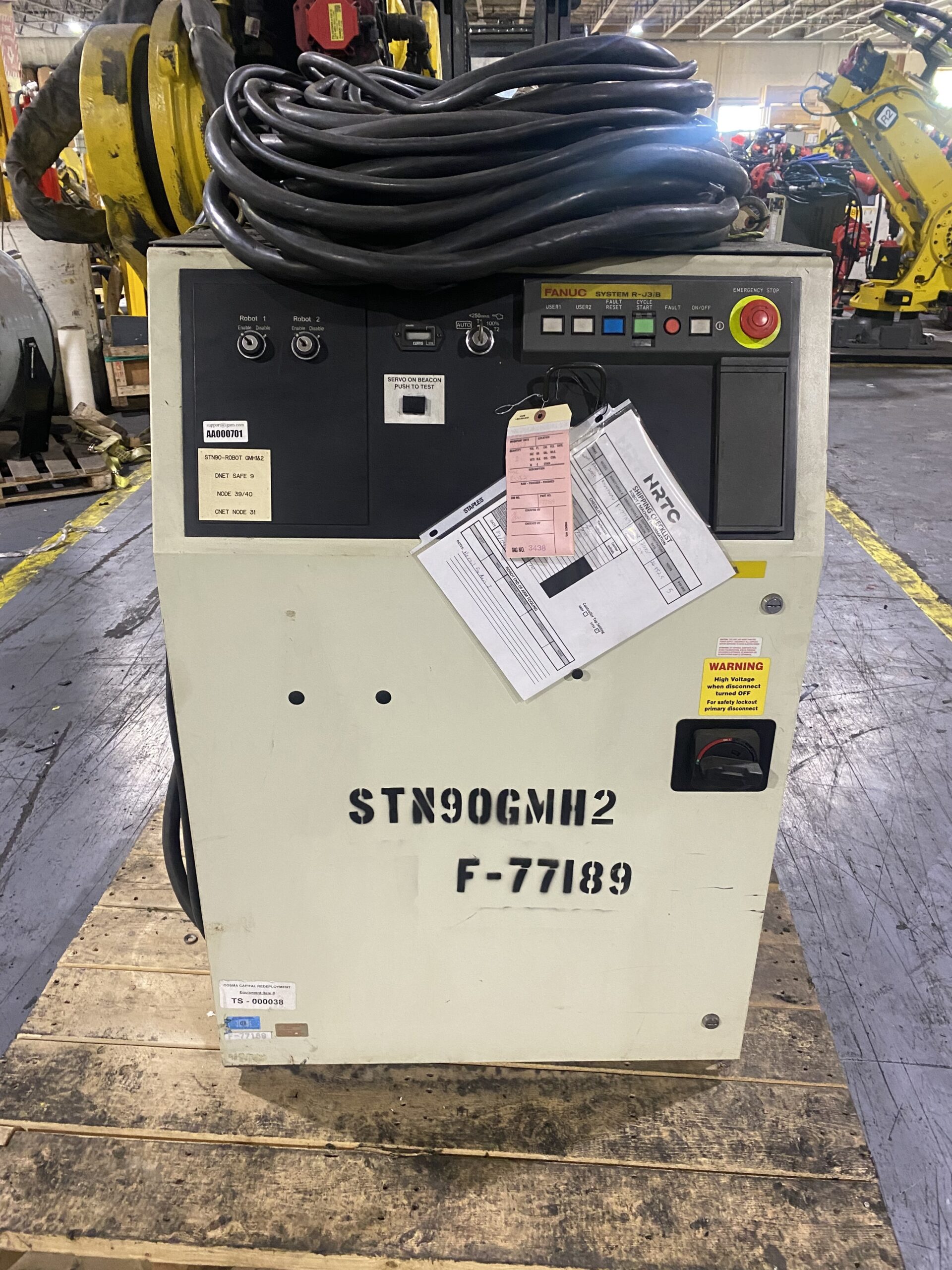 FANUC R‑2000iA/200T Complete w/ R‑J3iB Controller PARTS ONLY 6