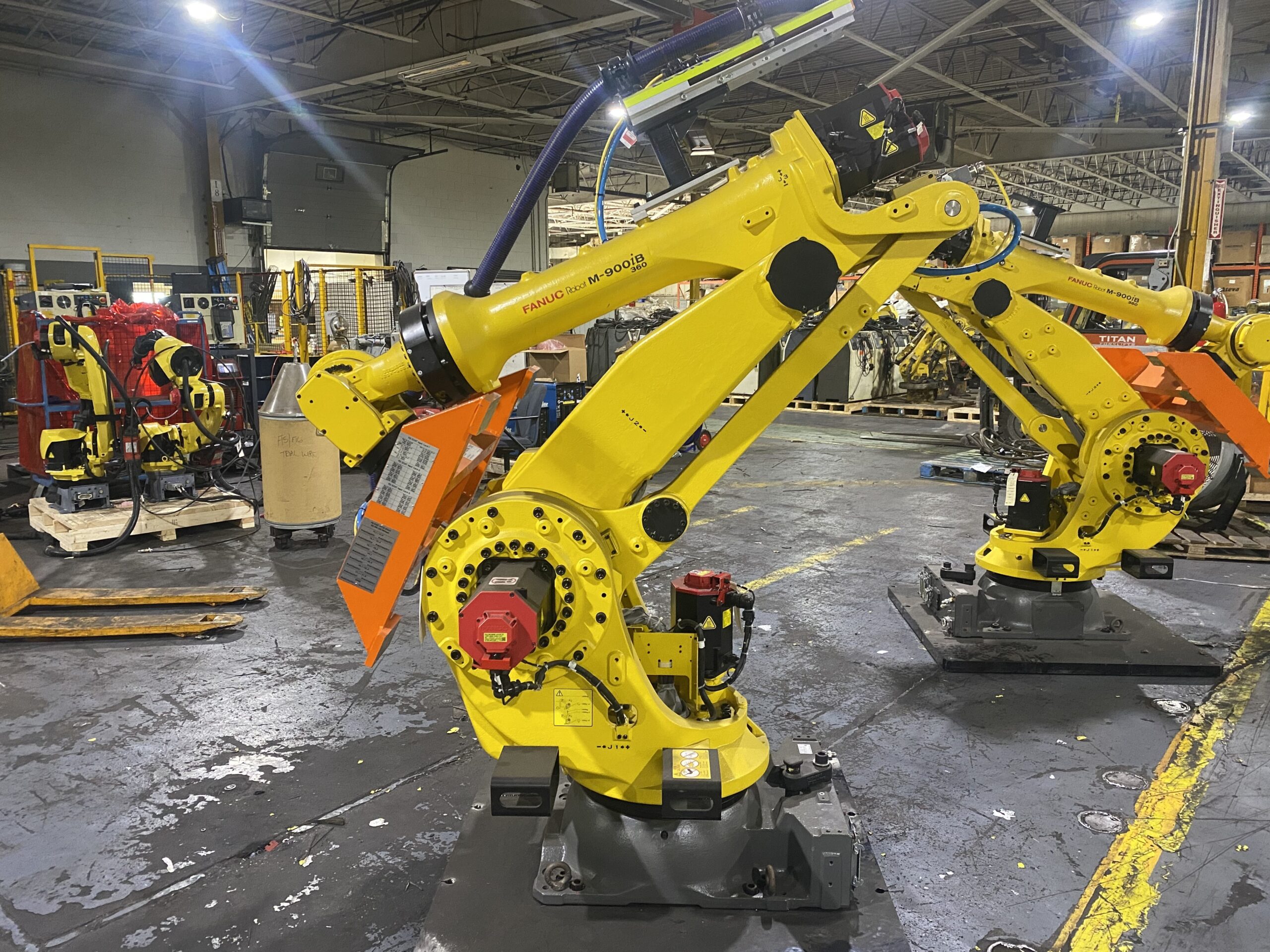 FANUC M‑900iB/360 Robot w/ R‑30iB Plus Controller & LEONI Dress Pack NEW 1