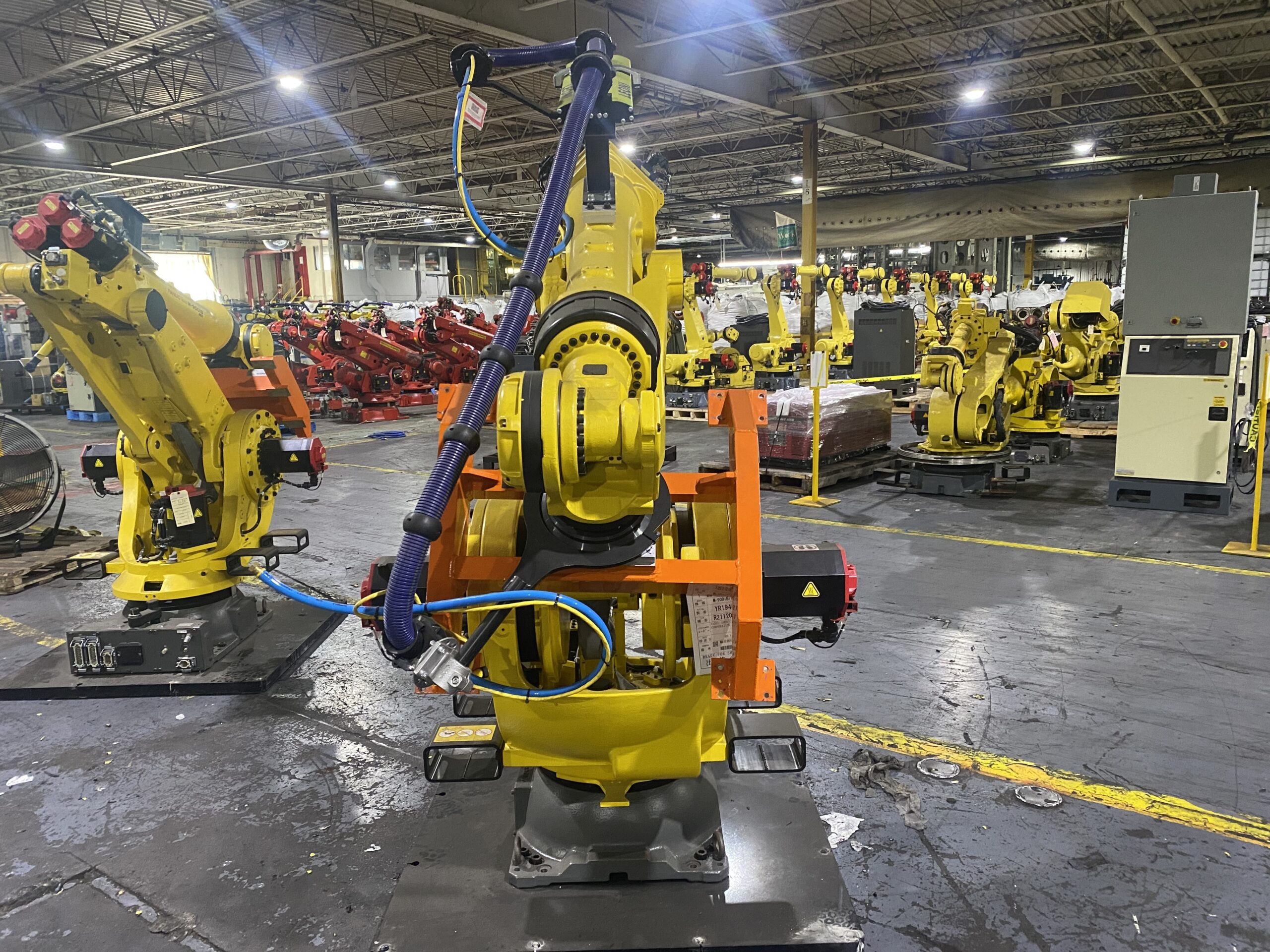 FANUC M‑900iB/360 Robot w/ R‑30iB Plus Controller & LEONI Dress Pack NEW 2