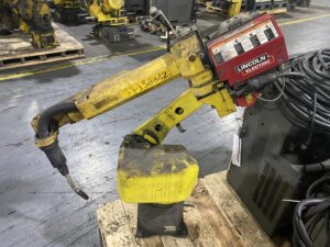 FANUC ArcMate 100iC/6L Complete w/ R‑30iB Cntrls & Lincoln Weld Equip PARTS ONLY