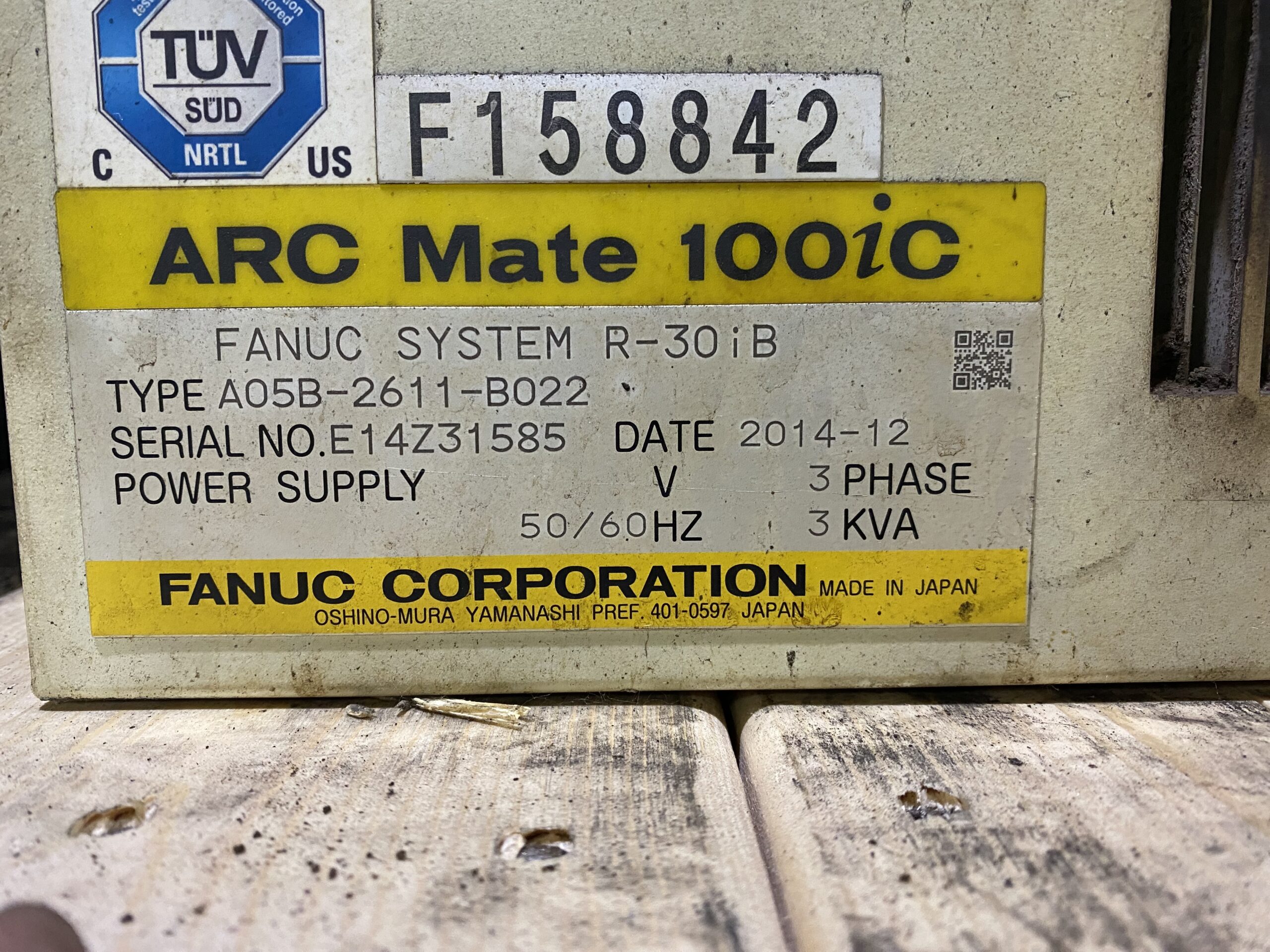 FANUC ArcMate 100iC/6L Complete w/ R‑30iB Cntrls & Lincoln Weld Equip PARTS ONLY 9