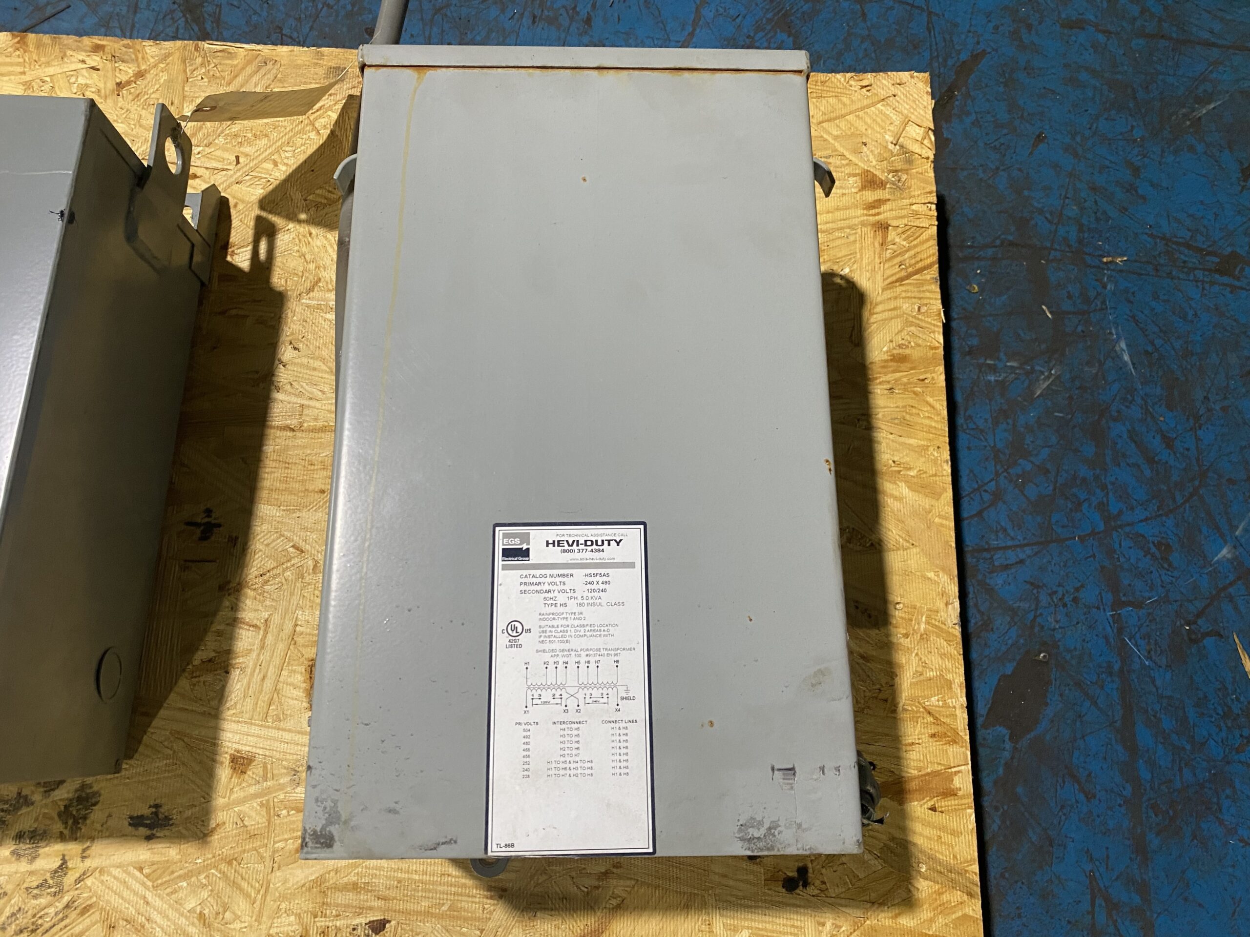 SolaHD - HS5F5AS Transformer 240X480V - 120/240V, 5 kVA USED 0