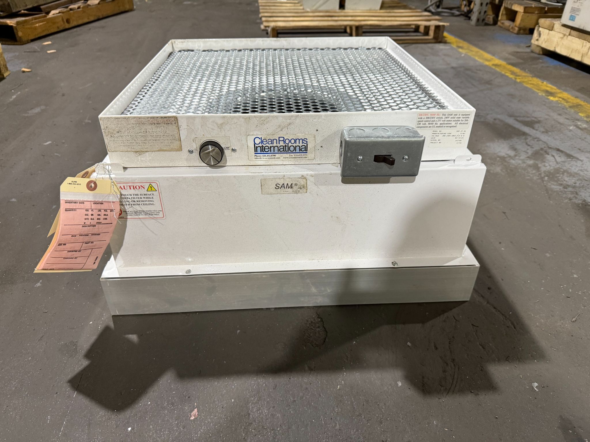 CLEAN ROOMS INTERNATIONAL SAM 22 MS MicroSound 12101 Fan Filter Unit - USED 0