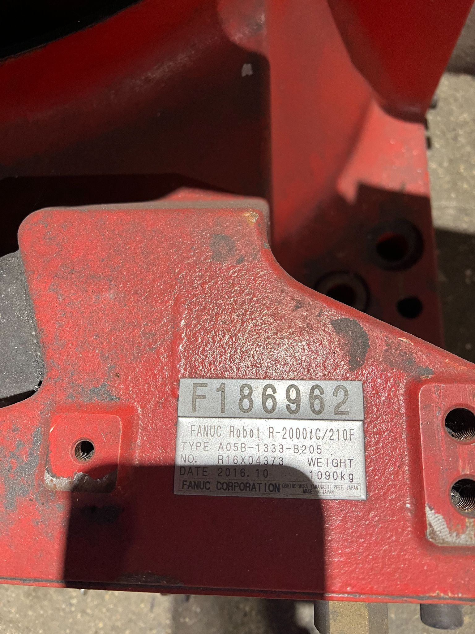 FANUC R-200IC/210F ROBOT W/ R30IB CONTROLLER NO PENDANT USED 3