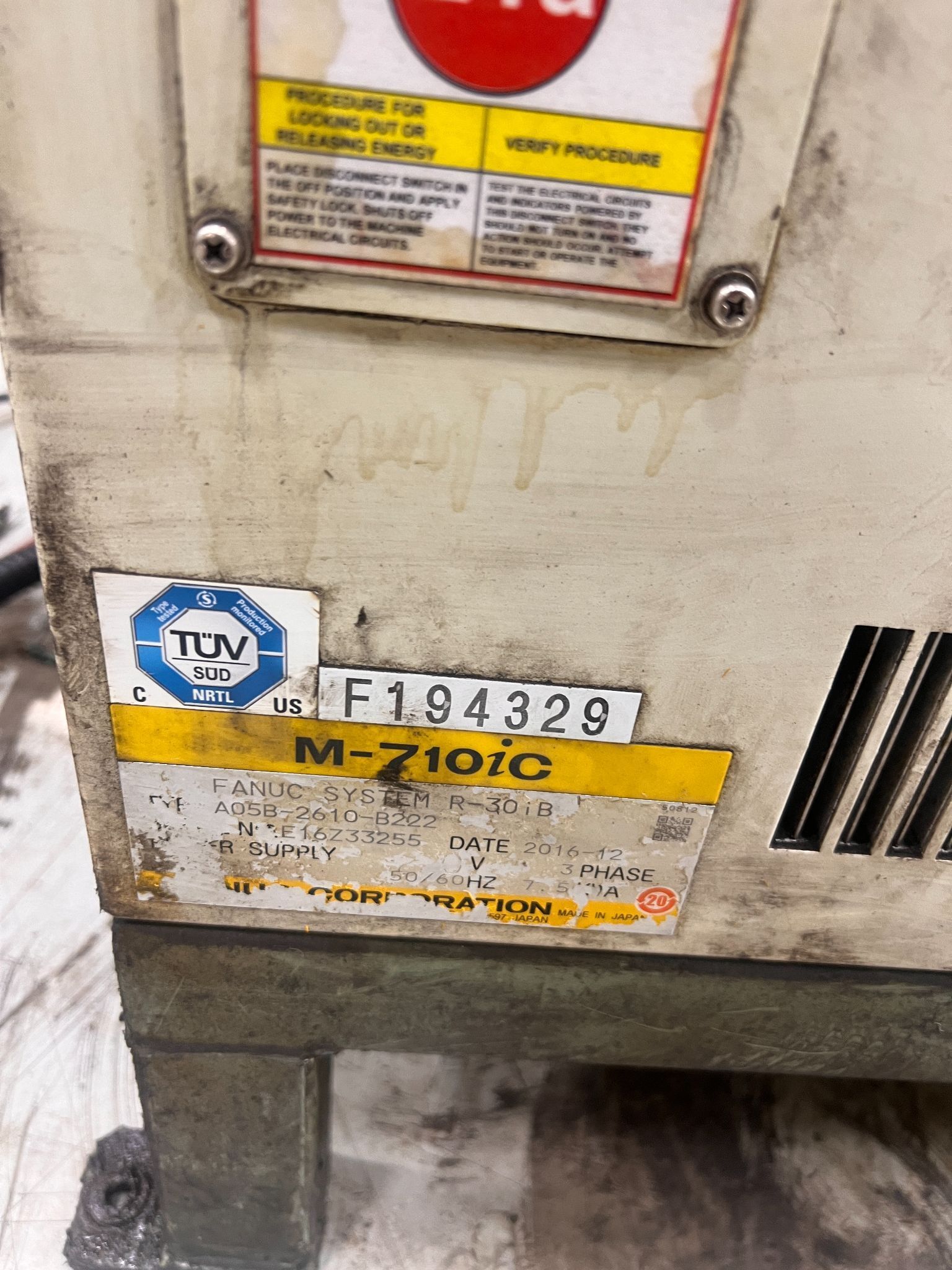 Fanuc M‑710iC/50 Complete with R‑30iB Controller USED 8