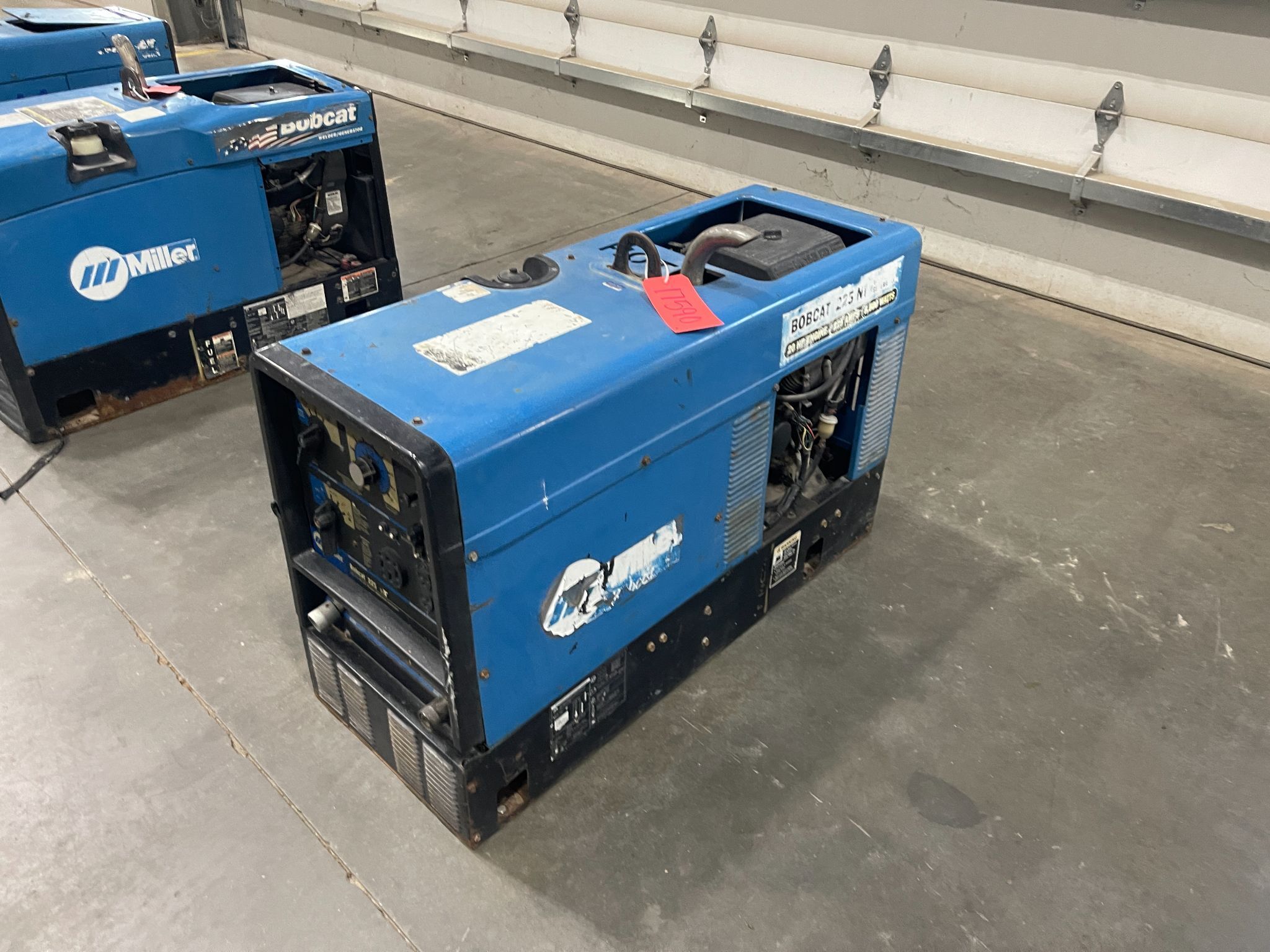 MILLER BOBCAT 225NT WELDER GENERATOR 11,000 WATTS (PARTS ONLY) 4
