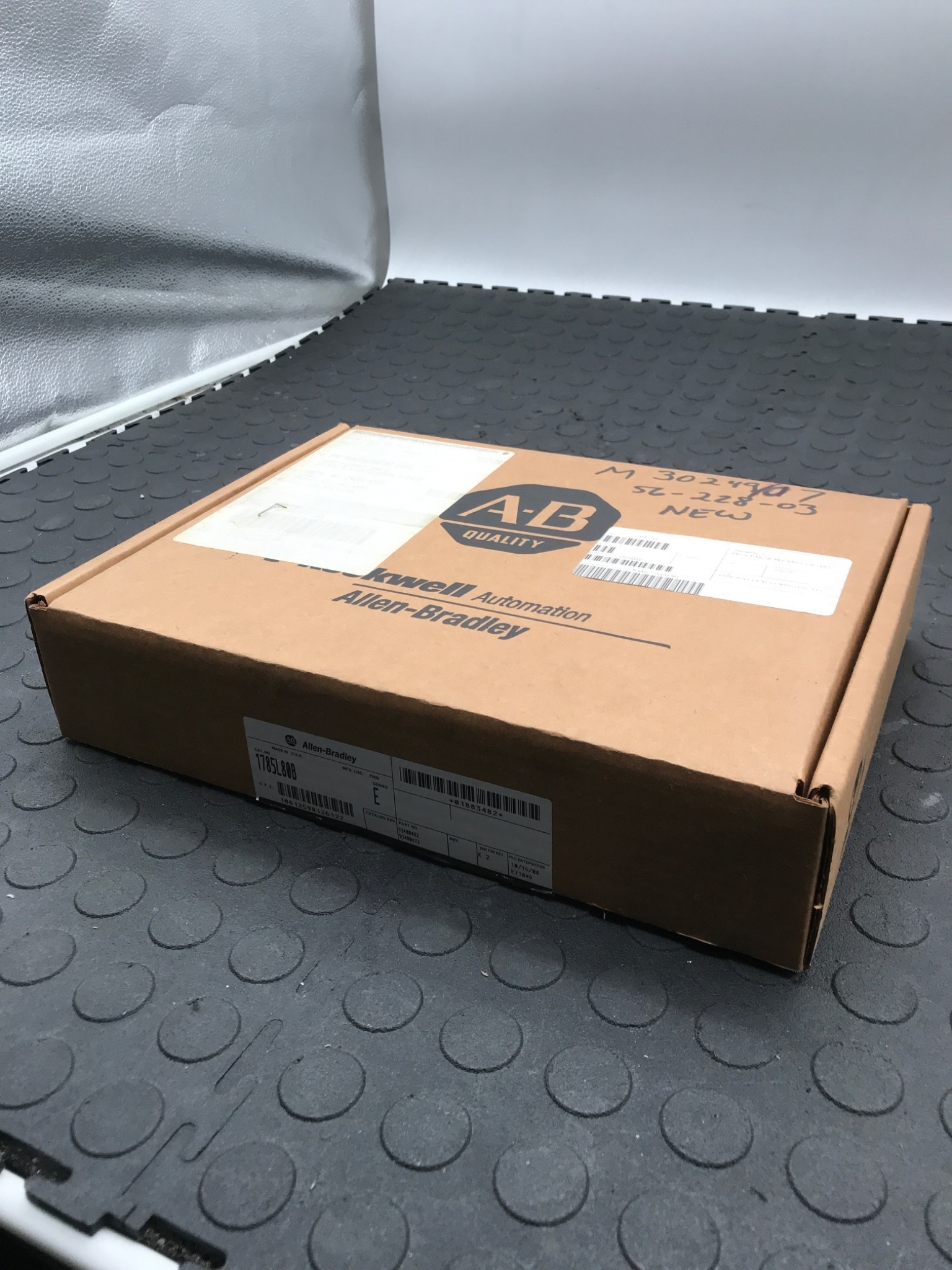 ALLEN‑BRADLEY 1785‑L80B/E Enhanced PLC‑5 Controller NEW 5