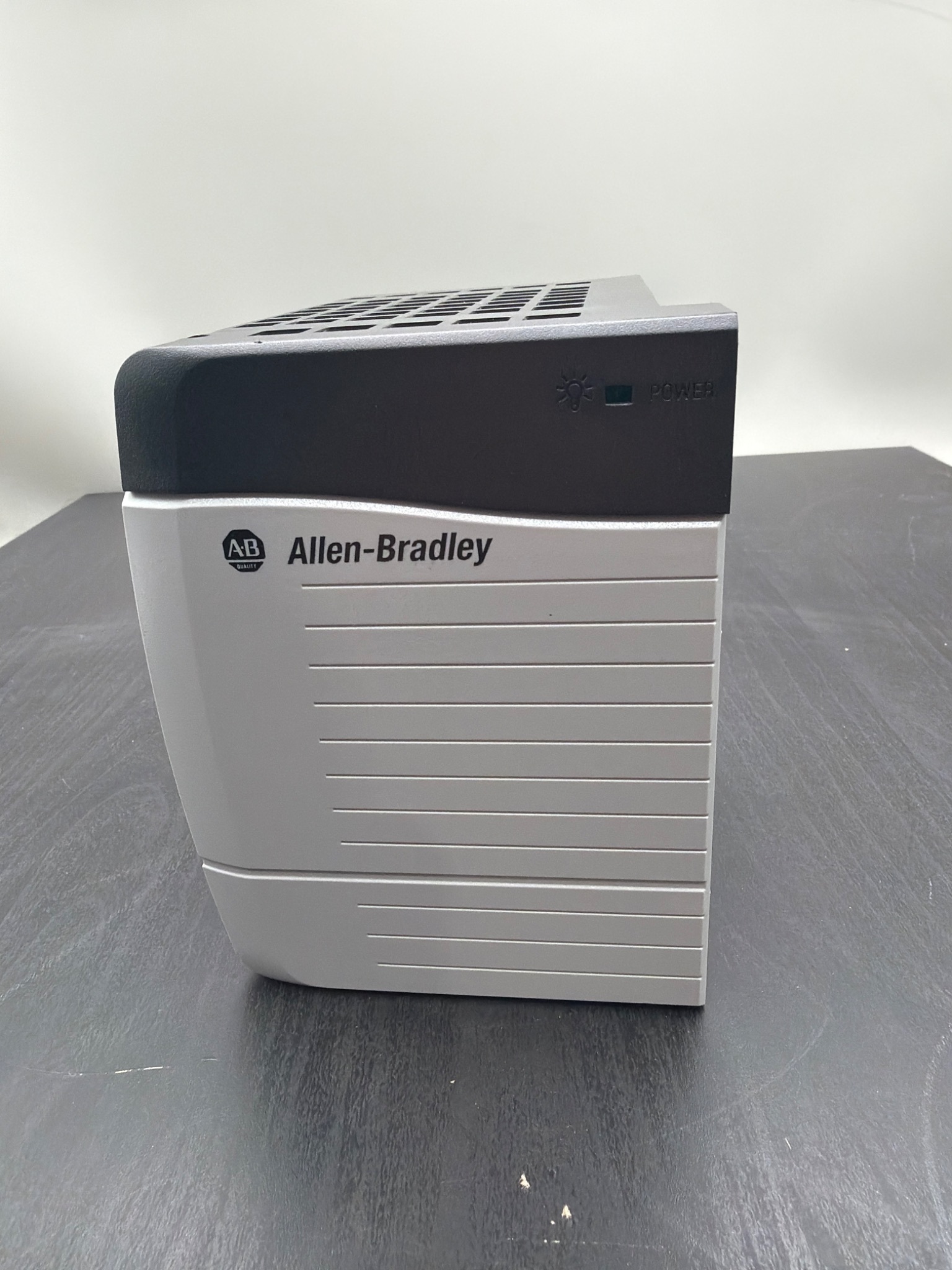 ALLEN‑BRADLEY 1756‑PB75 ControlLogix Power Supply USED 3