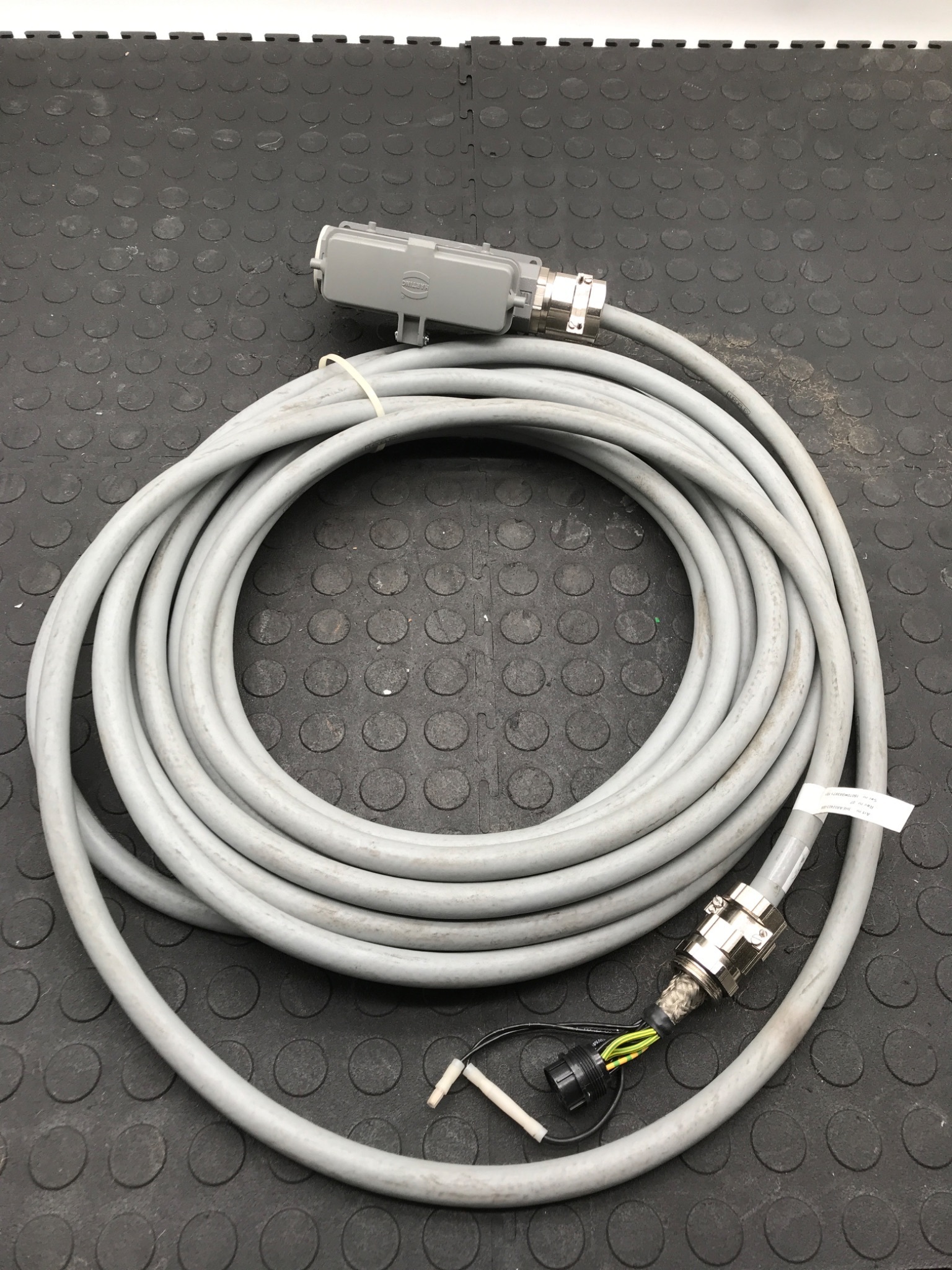 ABB 3HEA802403‑008 Industrial Drive / Feedback Cable USED 0