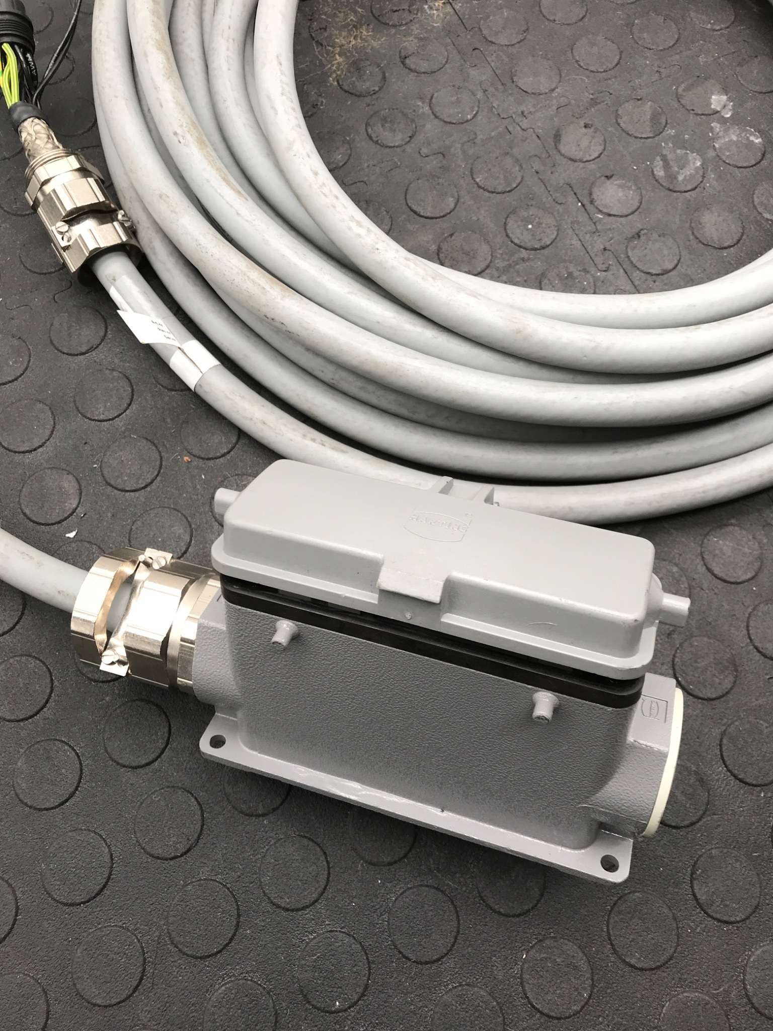 ABB 3HEA802403‑008 Industrial Drive / Feedback Cable USED 1