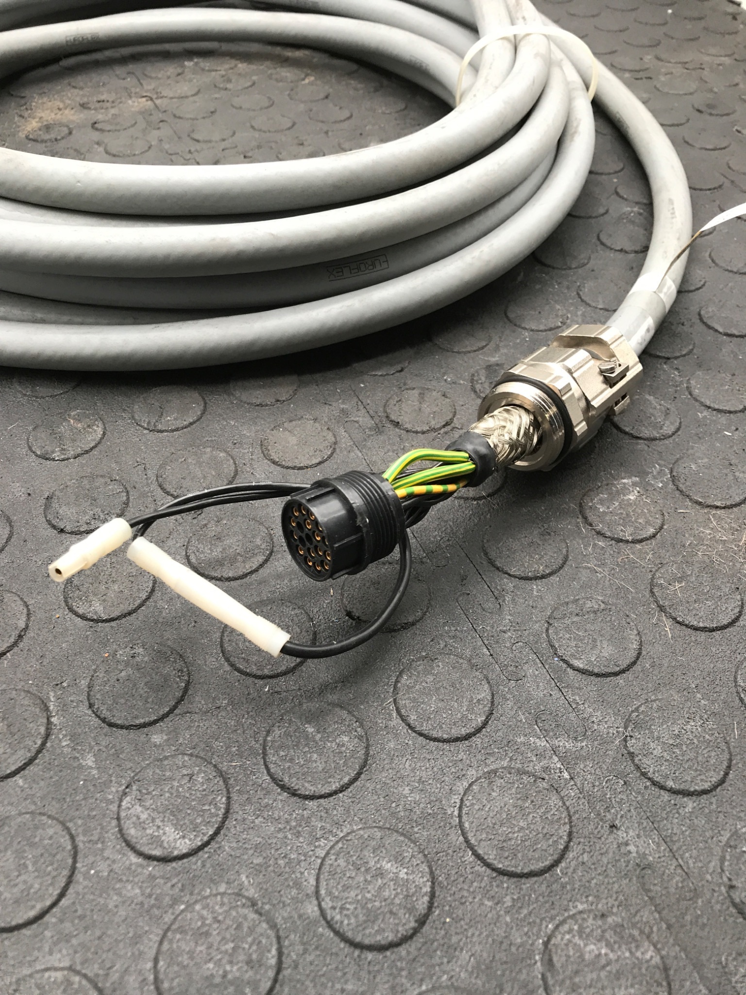 ABB 3HEA802403‑008 Industrial Drive / Feedback Cable USED 4