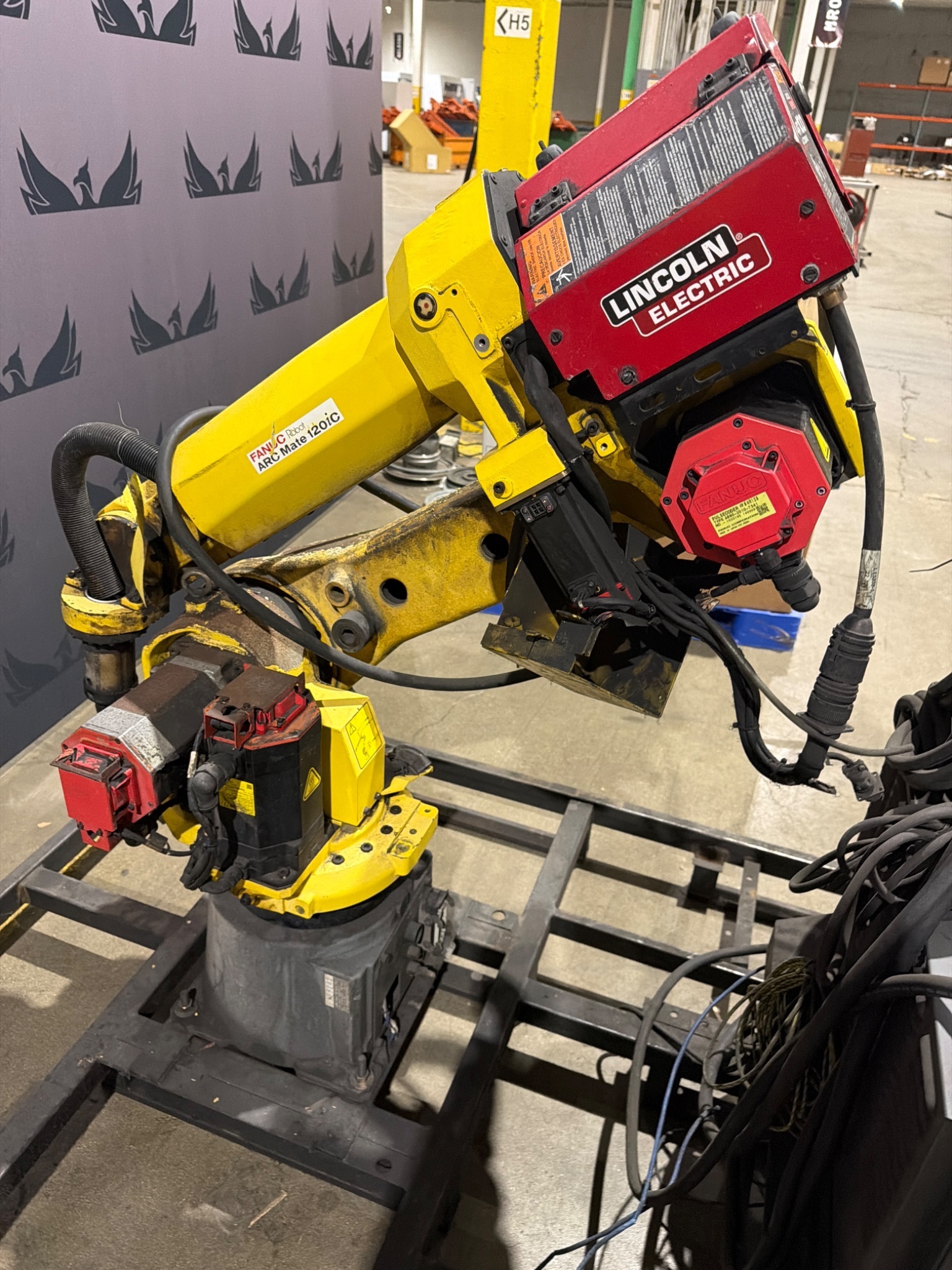 FANUC ArcMate 120iC Robot w/ R-30iA Controller USED 3