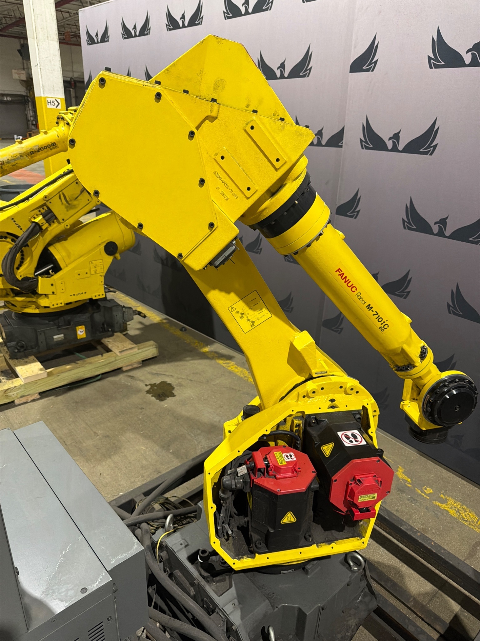 FANUC M-710iC/50 Robot Complete w/ R-30IB Controller USED 4