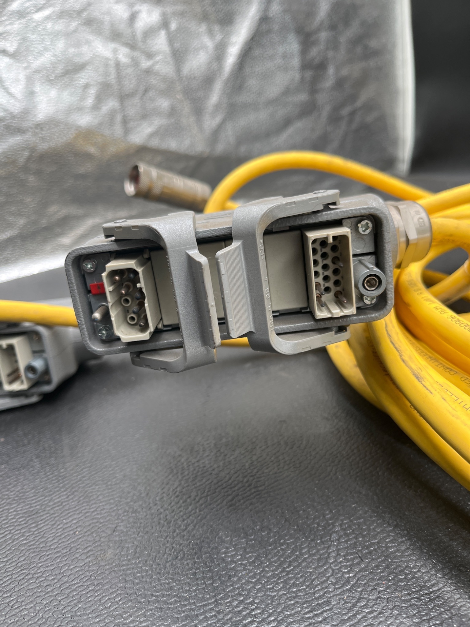 ABB 3HAC043375‑001 7M Robot Cable USED 4