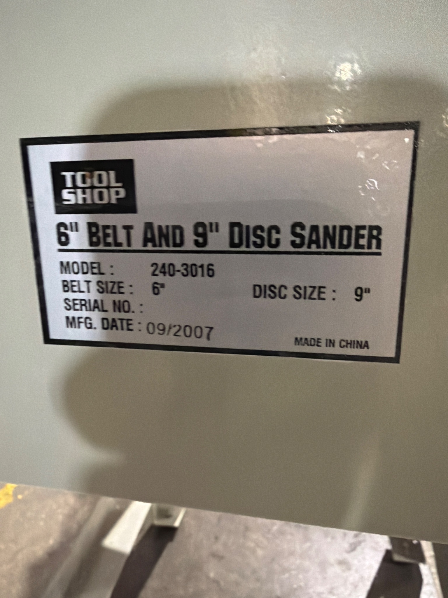 TOOL SHOP 240‑3016 6" Belt / 9" Disc Sander USED 4