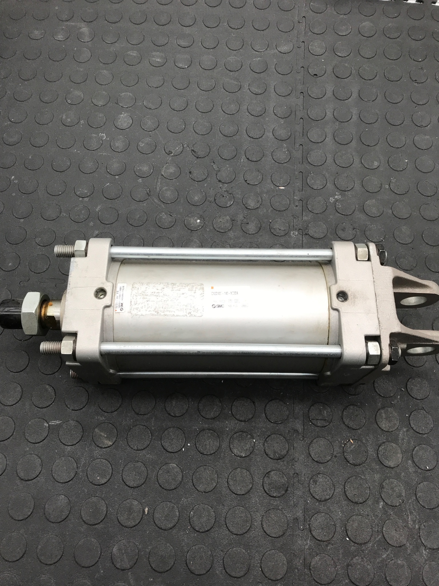 SMC CA2D100-140-XC3DA Pneumatic Cylinder USED 1