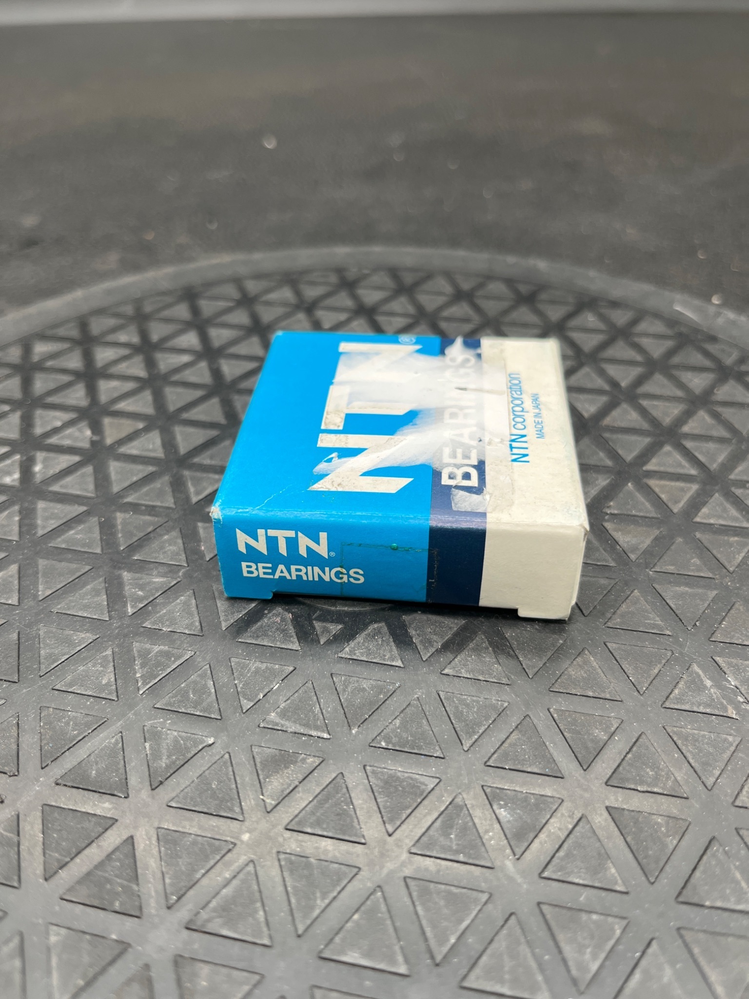 NTN 16006 Deep Groove Ball Bearing NEW 4