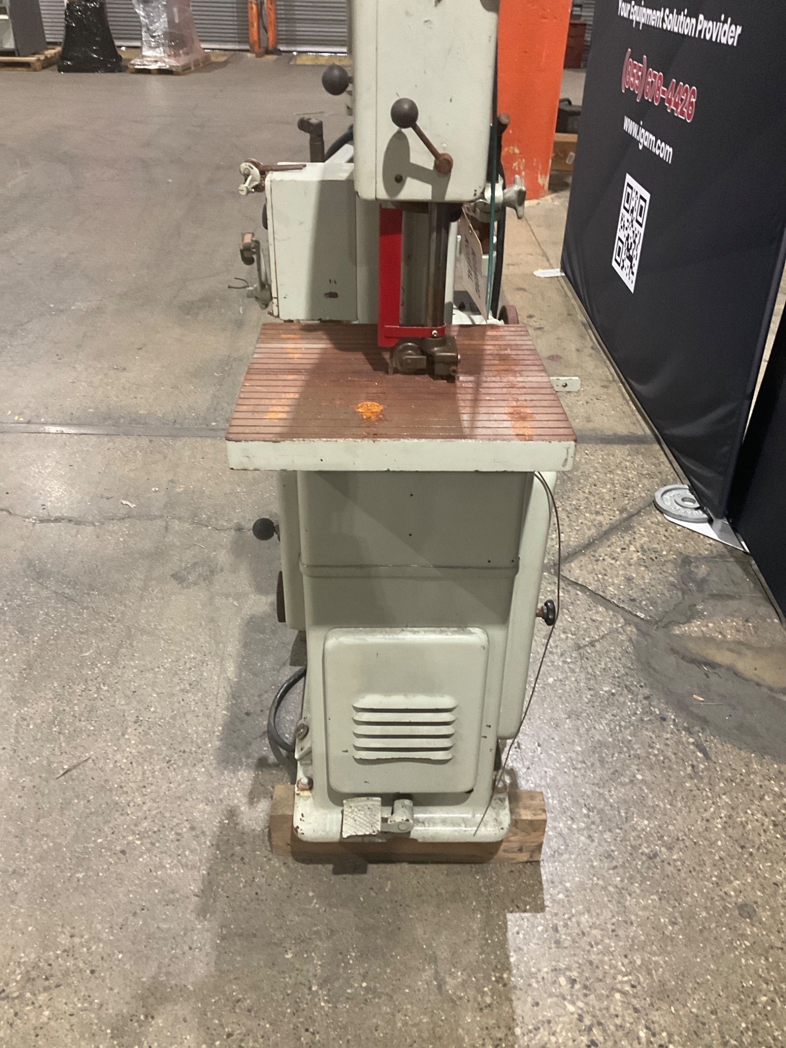 HAHN & KOLB EBS00 Vertical Bandsaw USED 7