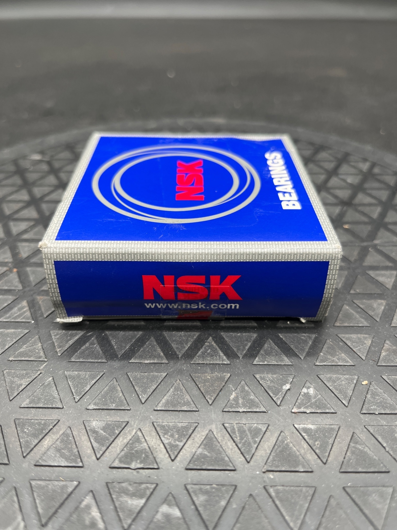NSK HR32009XJ Tapered Roller Bearing NEW 2