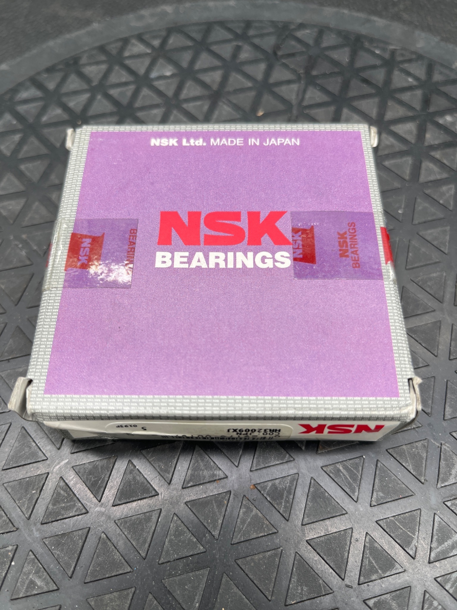 NSK HR32009XJ Tapered Roller Bearing NEW 4