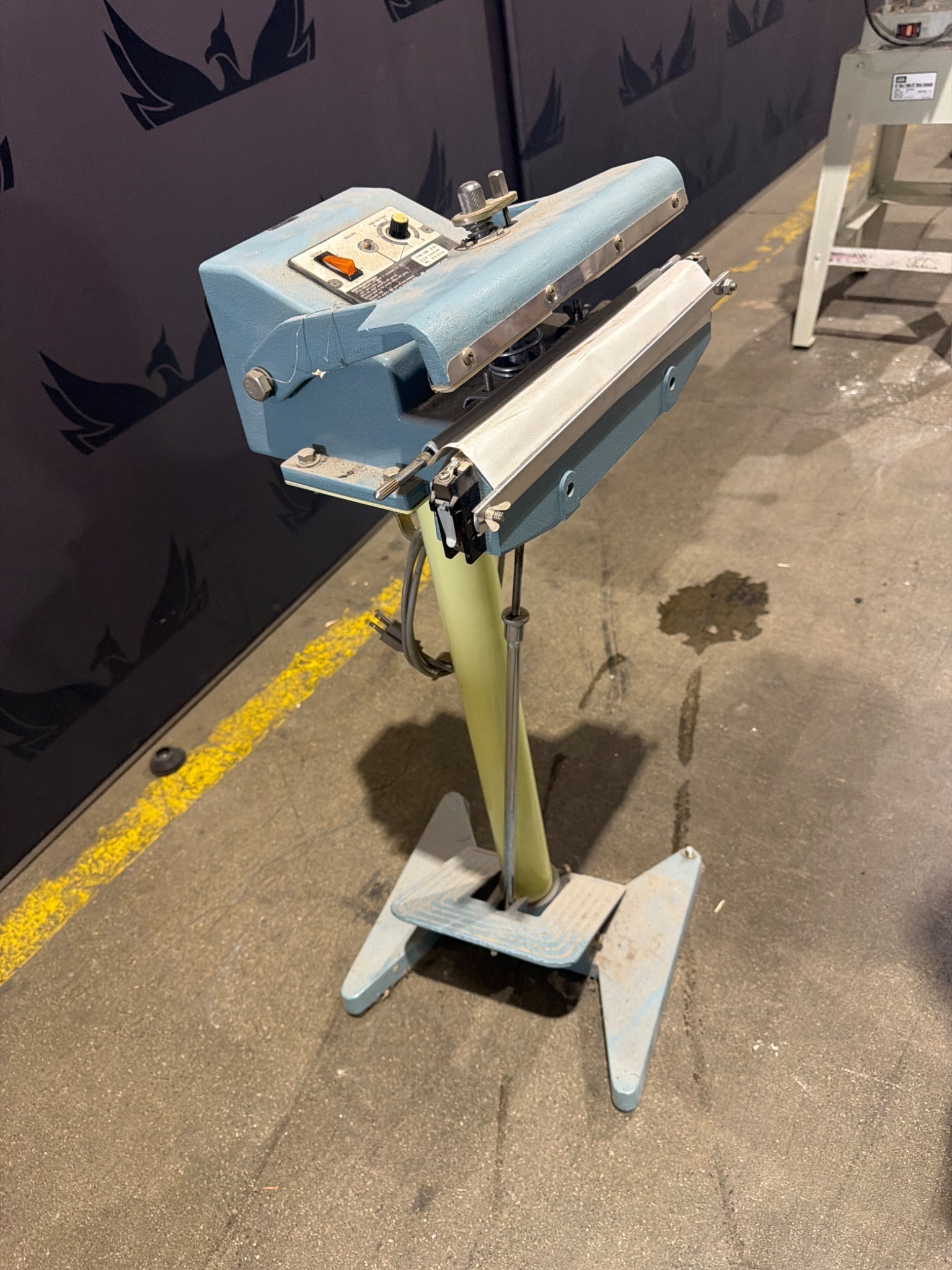 TEW TISF-302 12 inch Impulse foot Sealer with 2mm Seal Used 1