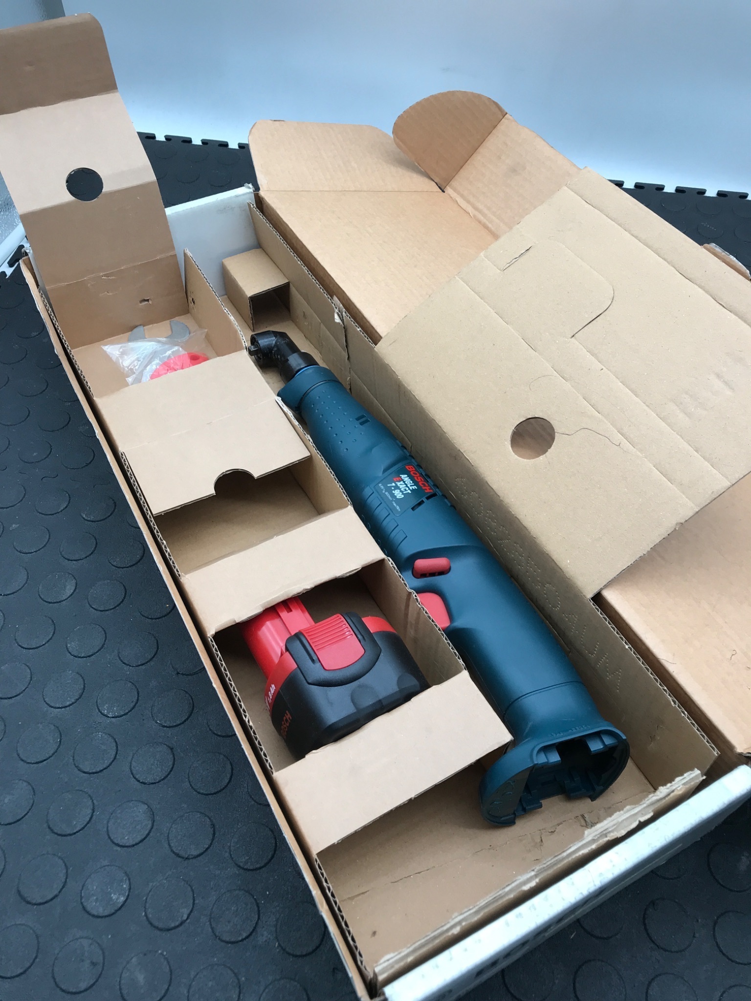 BOSCH 0 602 492 611 Angle Exact 7‑900 Cordless Angle Nutrunner NEW 3