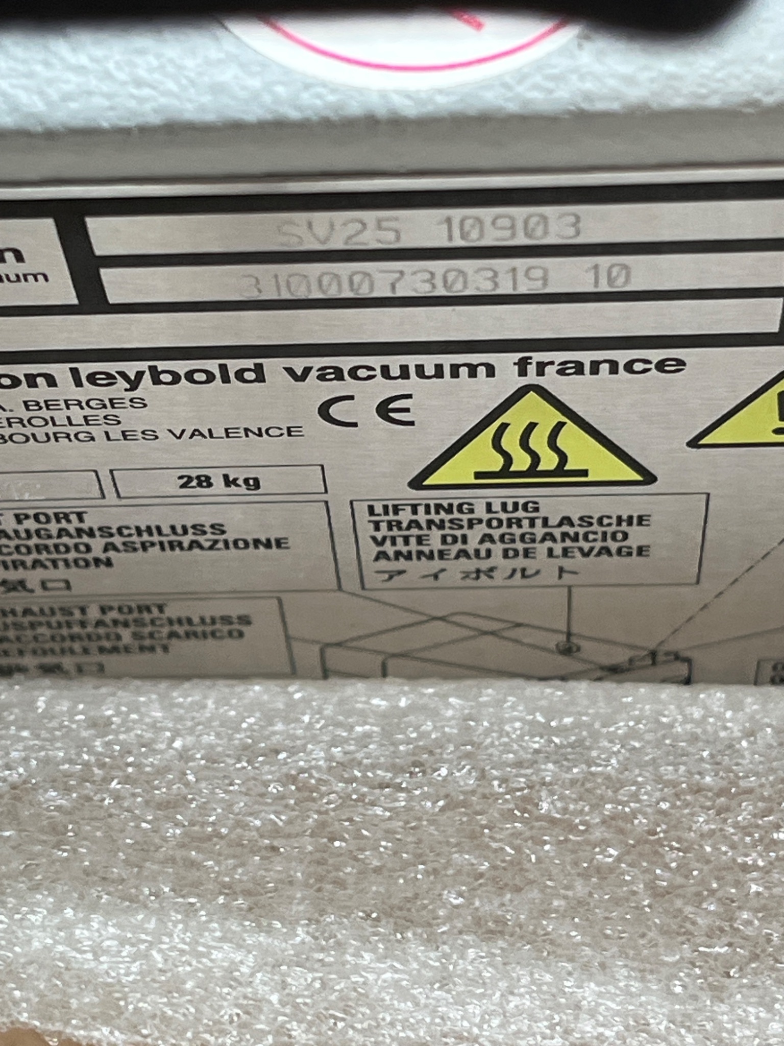 LEYBOLD SOGEVAC SV25 Rotary Vane Vacuum Pump 10903 NEW 3