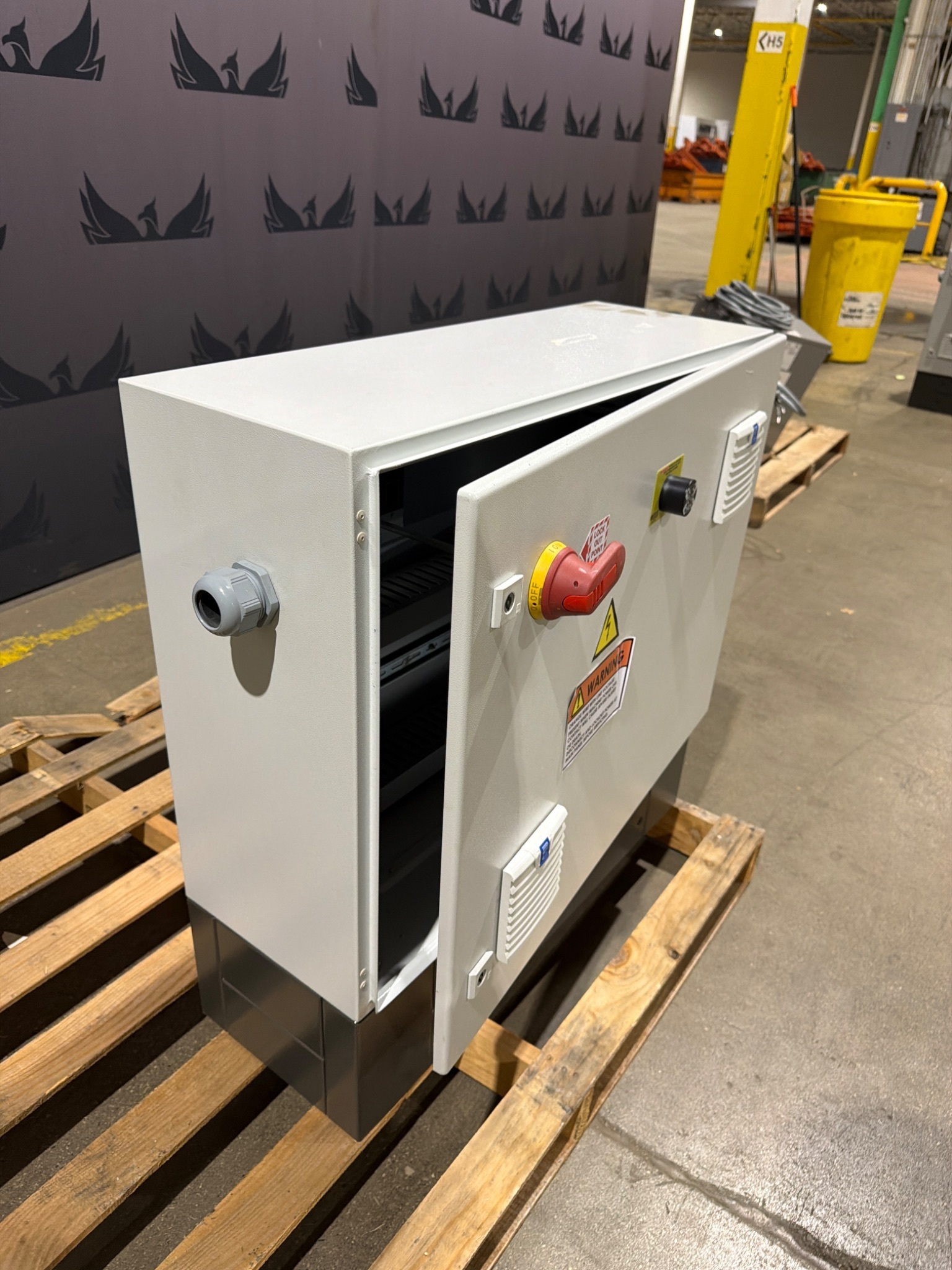 RITTAL AE1055.500 Industrial Control Panel Enclosure USED 2
