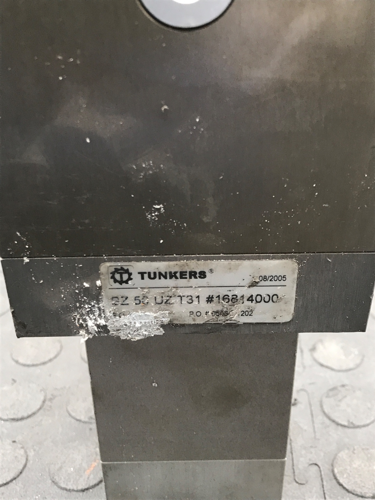 TÜNKERS SZ 50 UZ T31 Pneumatic Swing Clamp USED 1
