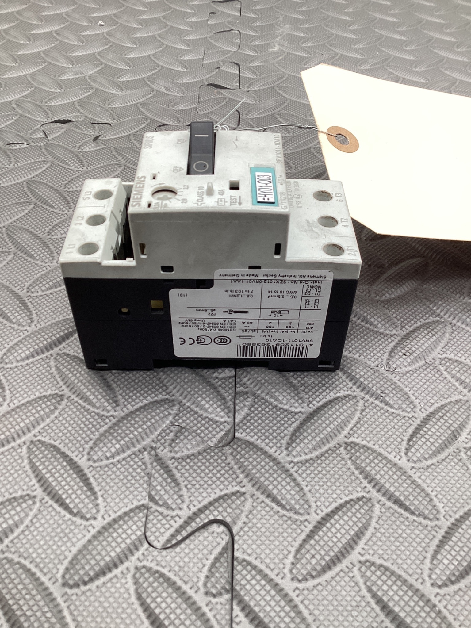 SIEMENS 3RV1011-1DA10 Motor Starter Circuit Breaker USED 1