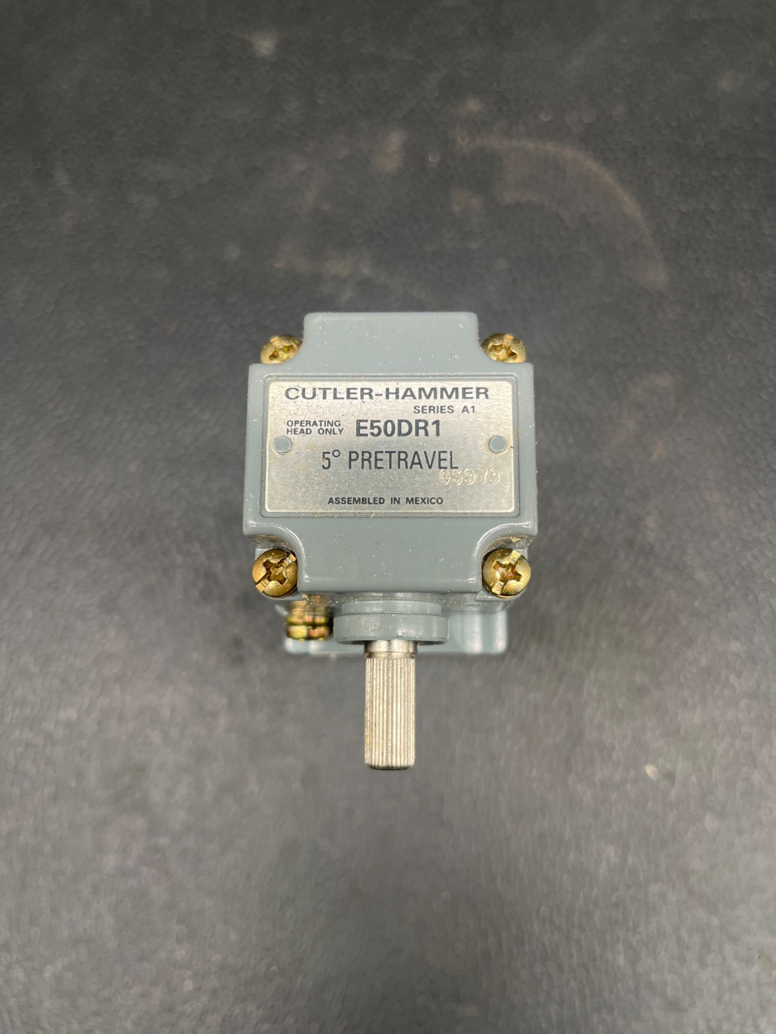 CUTLER‑HAMMER E50SAL Limit Switch Series A1 NEW IN BOX 2