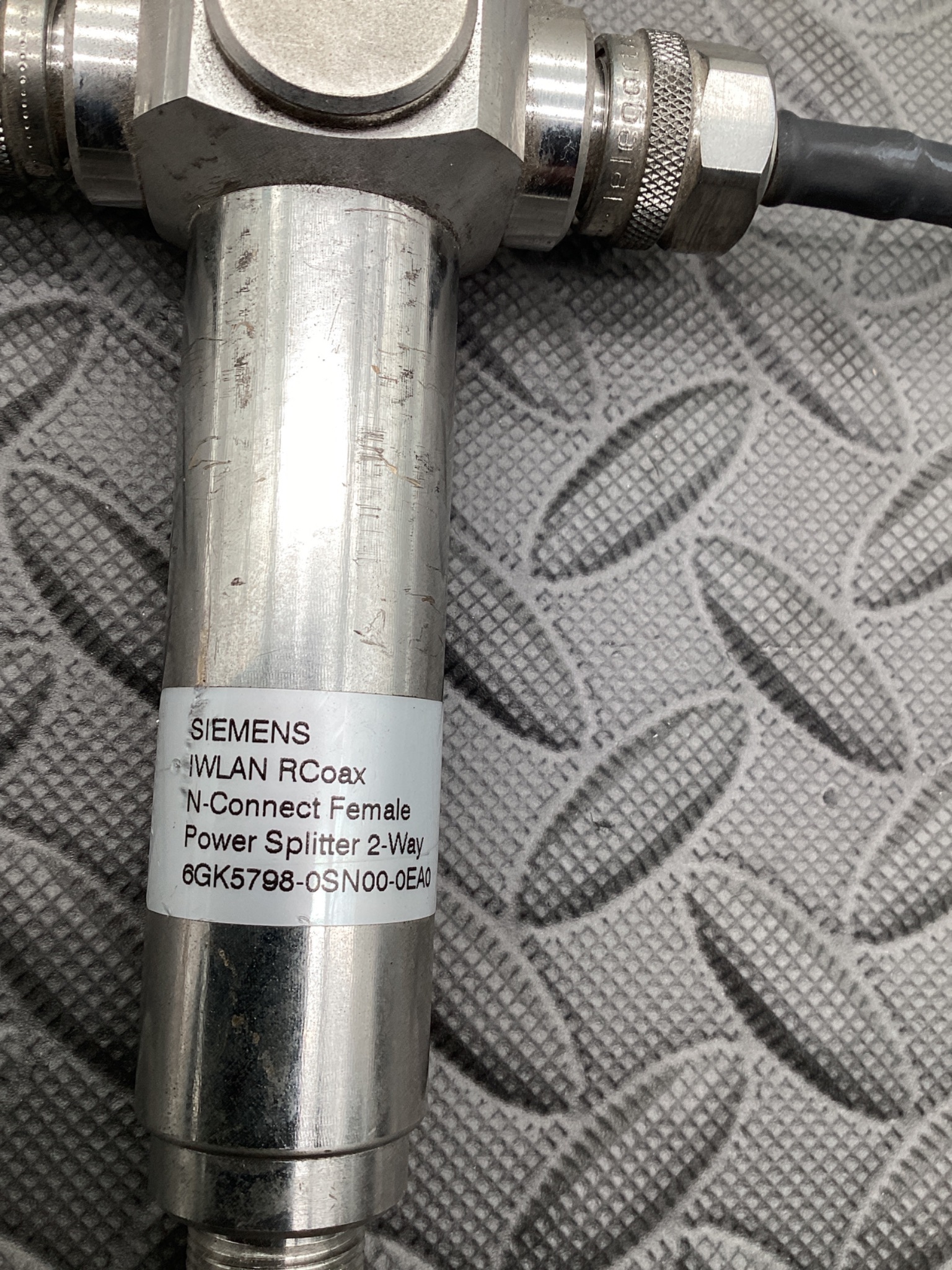 SIEMENS 6GK5798-0SN00-0EA0 N-Connect Female Power Splitter 2-Way USED 4