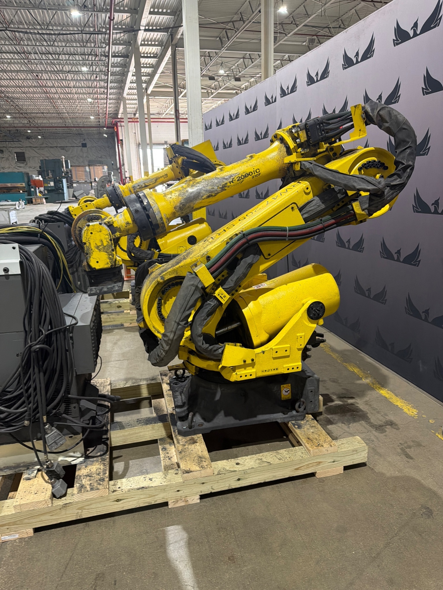 FANUC R-2000iC/210F Complete w/ R-30iB Controls USED 7