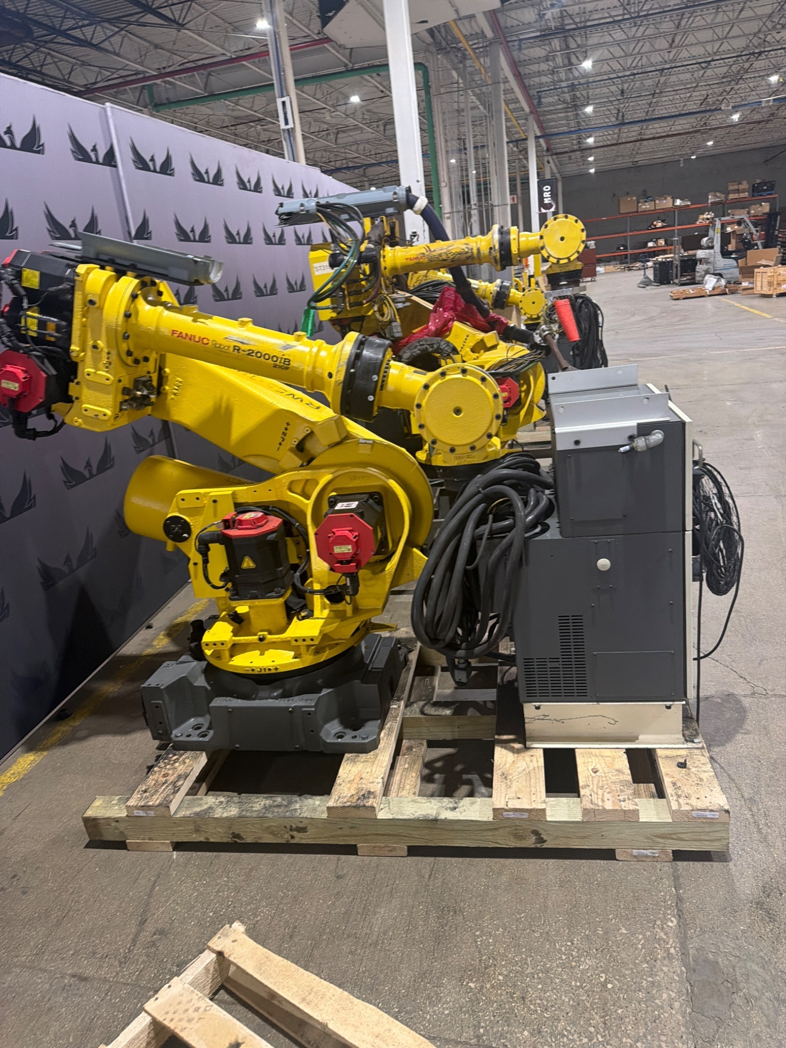FANUC R-2000iB/210F Complete w/ R-30iB Controls USED 4