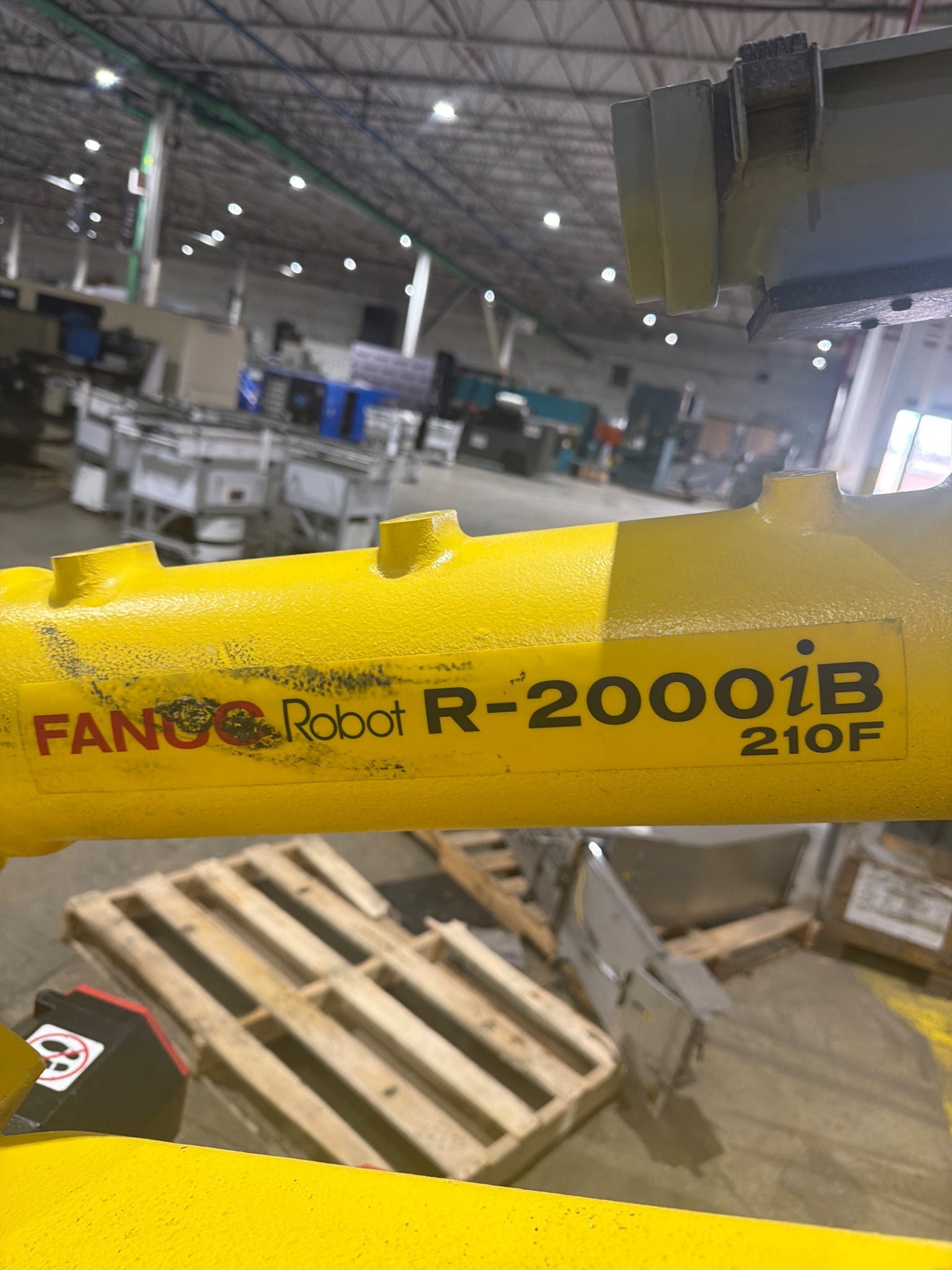 FANUC R-2000iB/210F Complete w/ R-30iB Controls USED 7