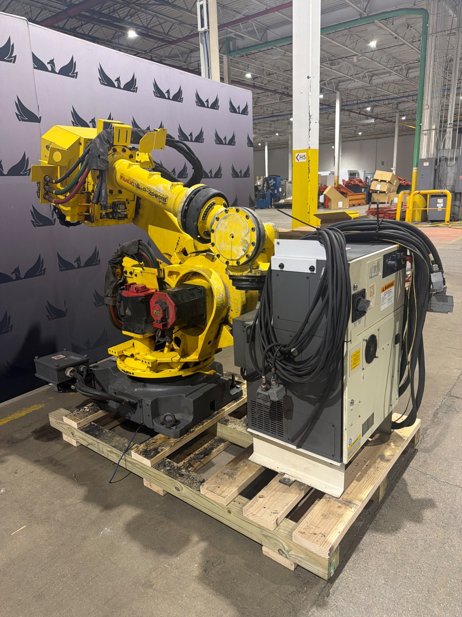 FANUC R-2000iB/210F Complete w/ R-30iB Controls USED 8