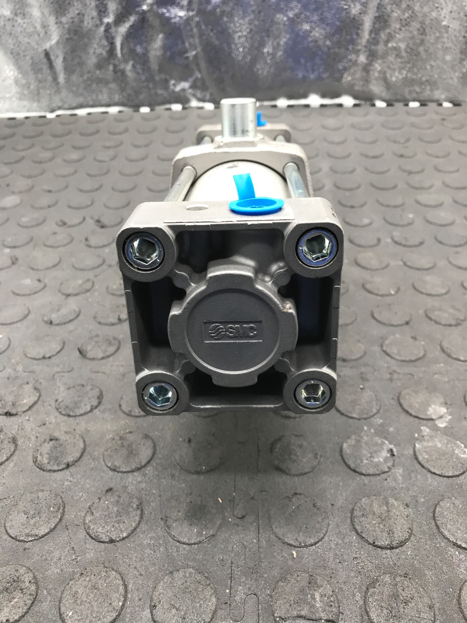 SMC MBT63‑200Z‑XC3BB Pneumatic Cylinder NEW 2