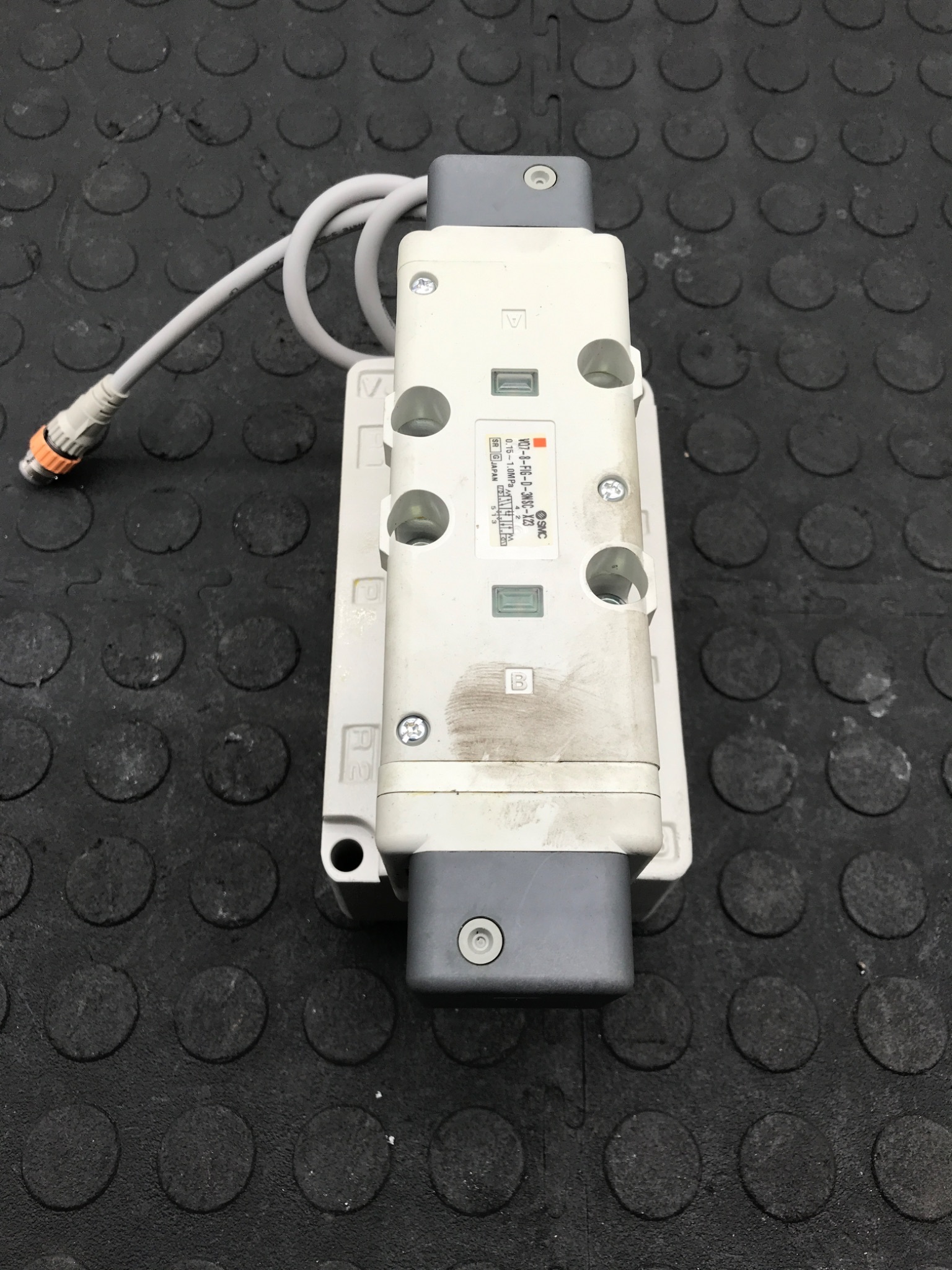 SMC VQ7‑8‑FIG‑D‑3NSC‑X23 Pneumatic Solenoid Valve USED 3