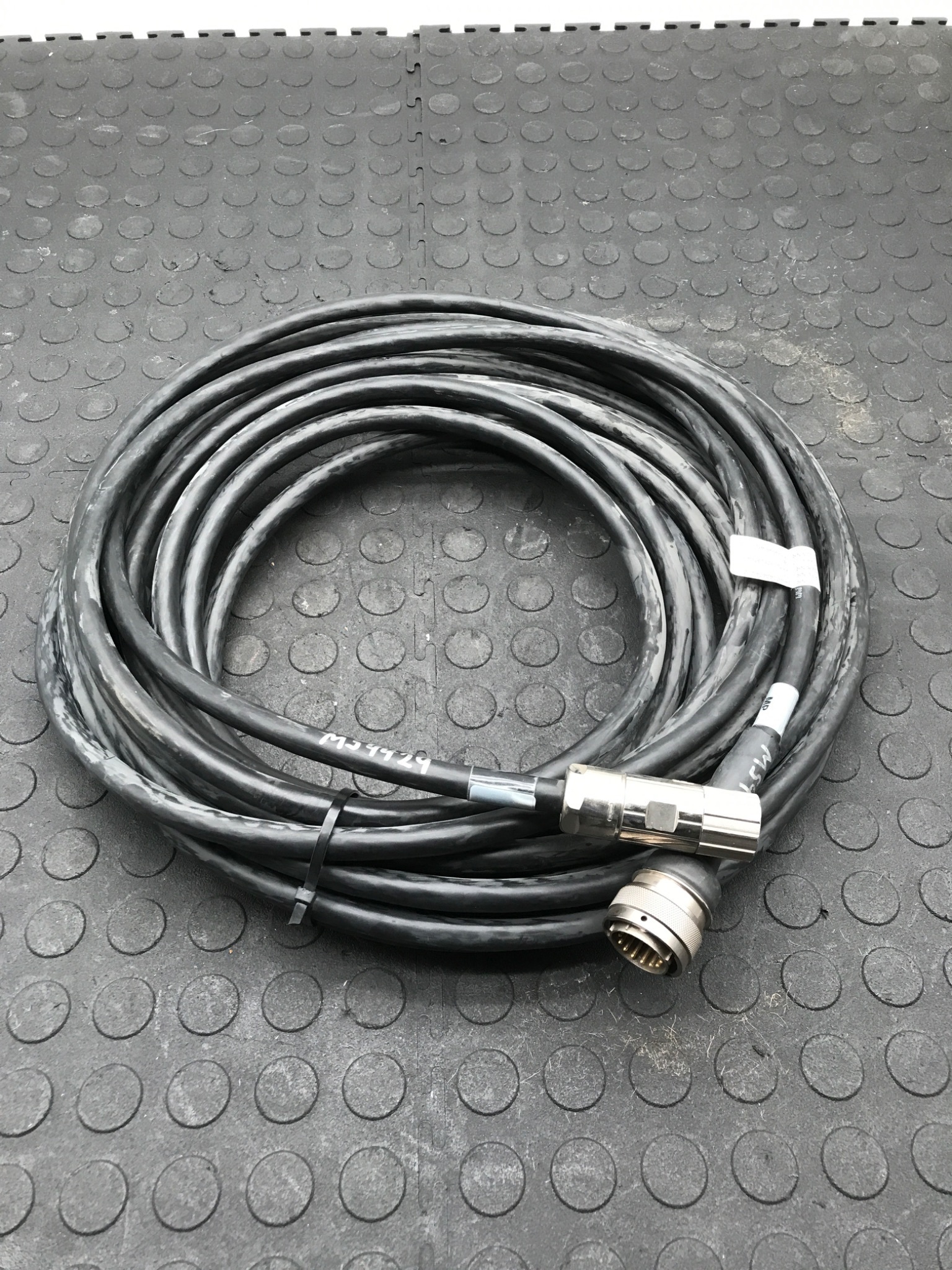 ABB 3HAC043404-002 Robot Cable Assembly USED 0