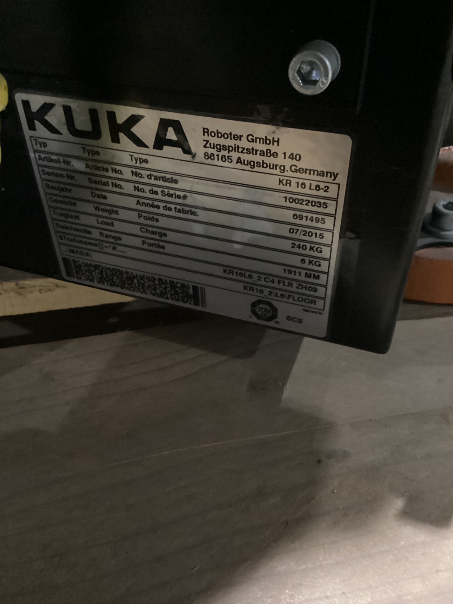 KUKA KR16 L6-2 w/ KR C4 Controls Lincoln R550 Weld Package & TT3A Reamer NEW 6