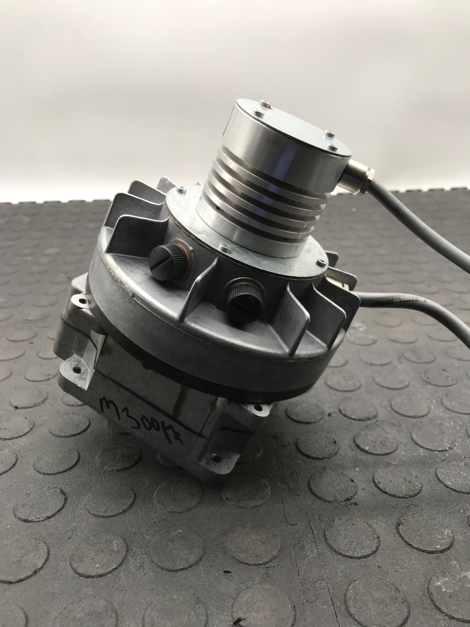 BAUMÜLLER NÜRNBERG GDM 120 F‑462/0560 Servo Gearmotor Assembly USED 4