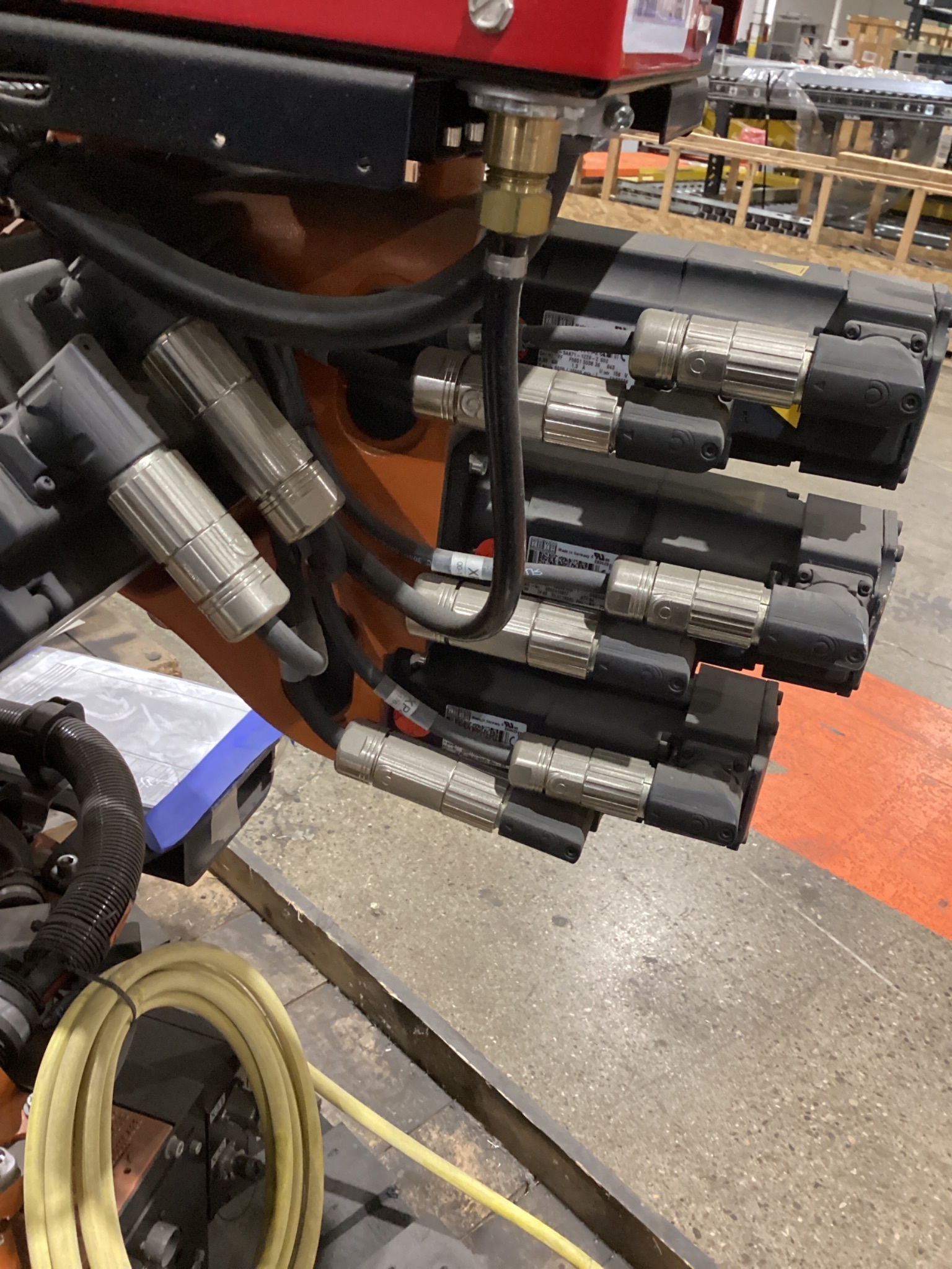 KUKA KR16 L6-2 w/ KR C4 Controls Lincoln R550 Weld Package & TT3A Reamer NEW 11