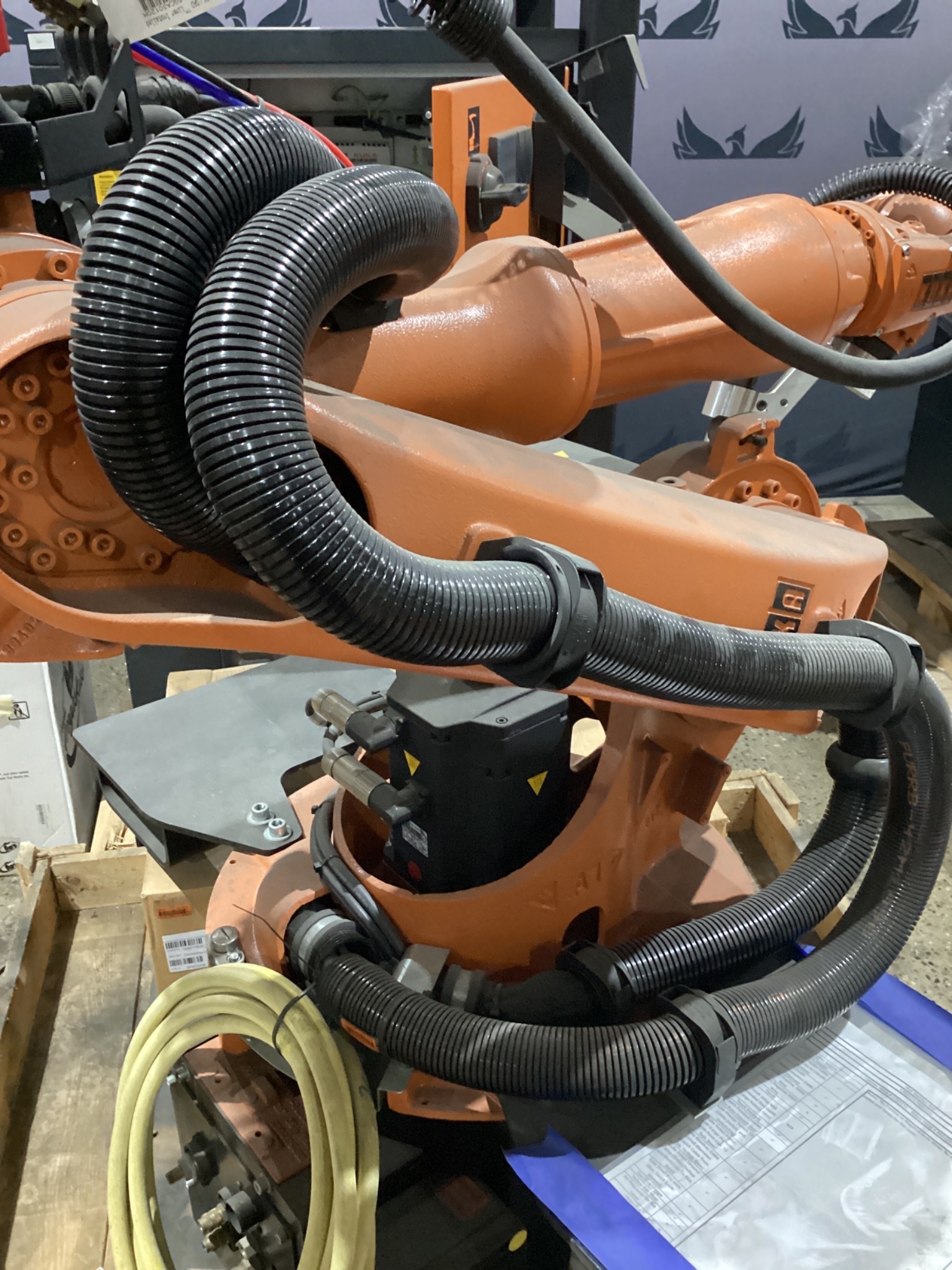 KUKA KR16 L6-2 w/ KR C4 Controls Lincoln R550 Weld Package & TT3A Reamer NEW 12