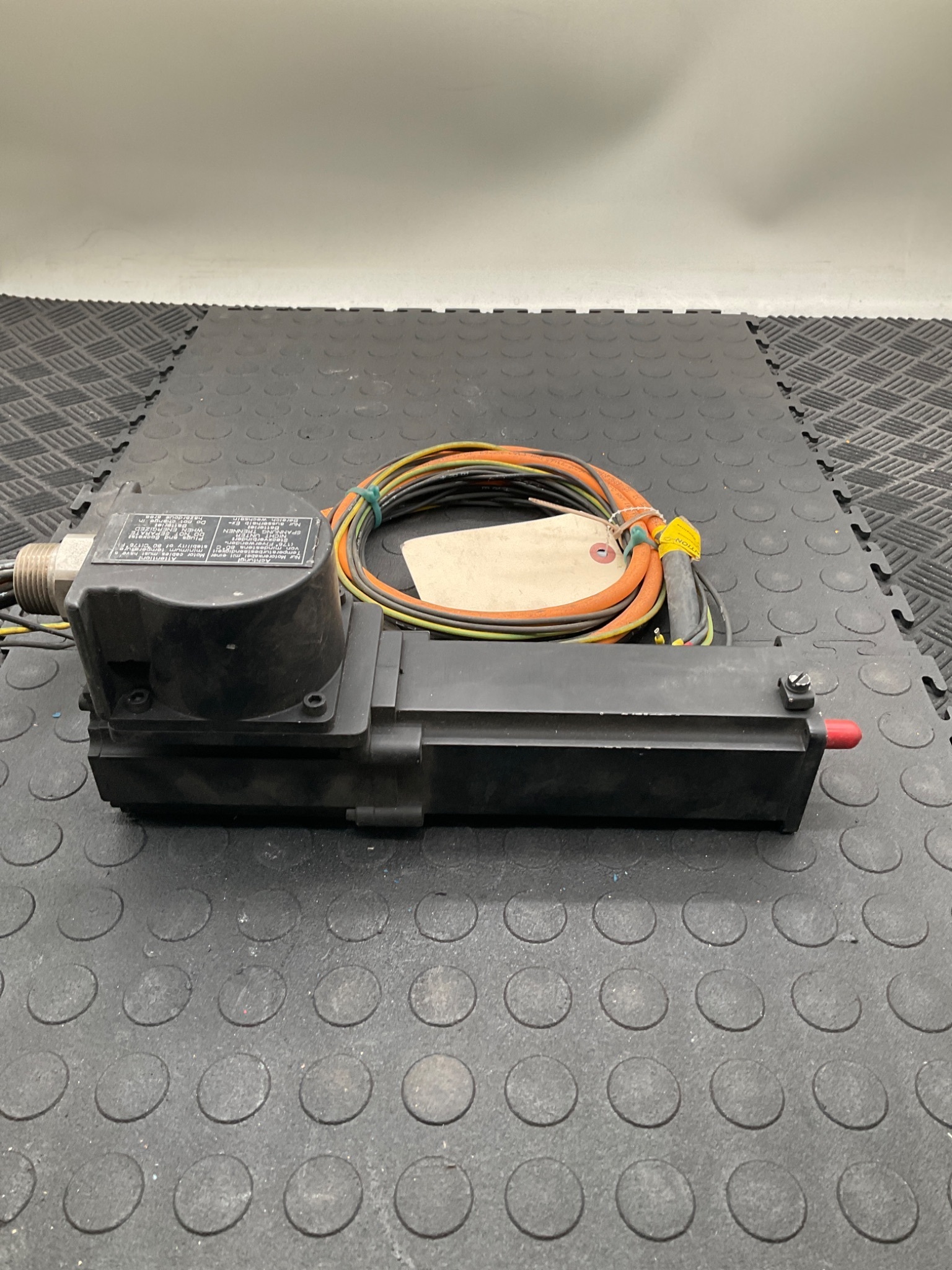 BOSCH REXROTH MKE037B‑144‑GP0‑BUNN Servo Motor USED 3