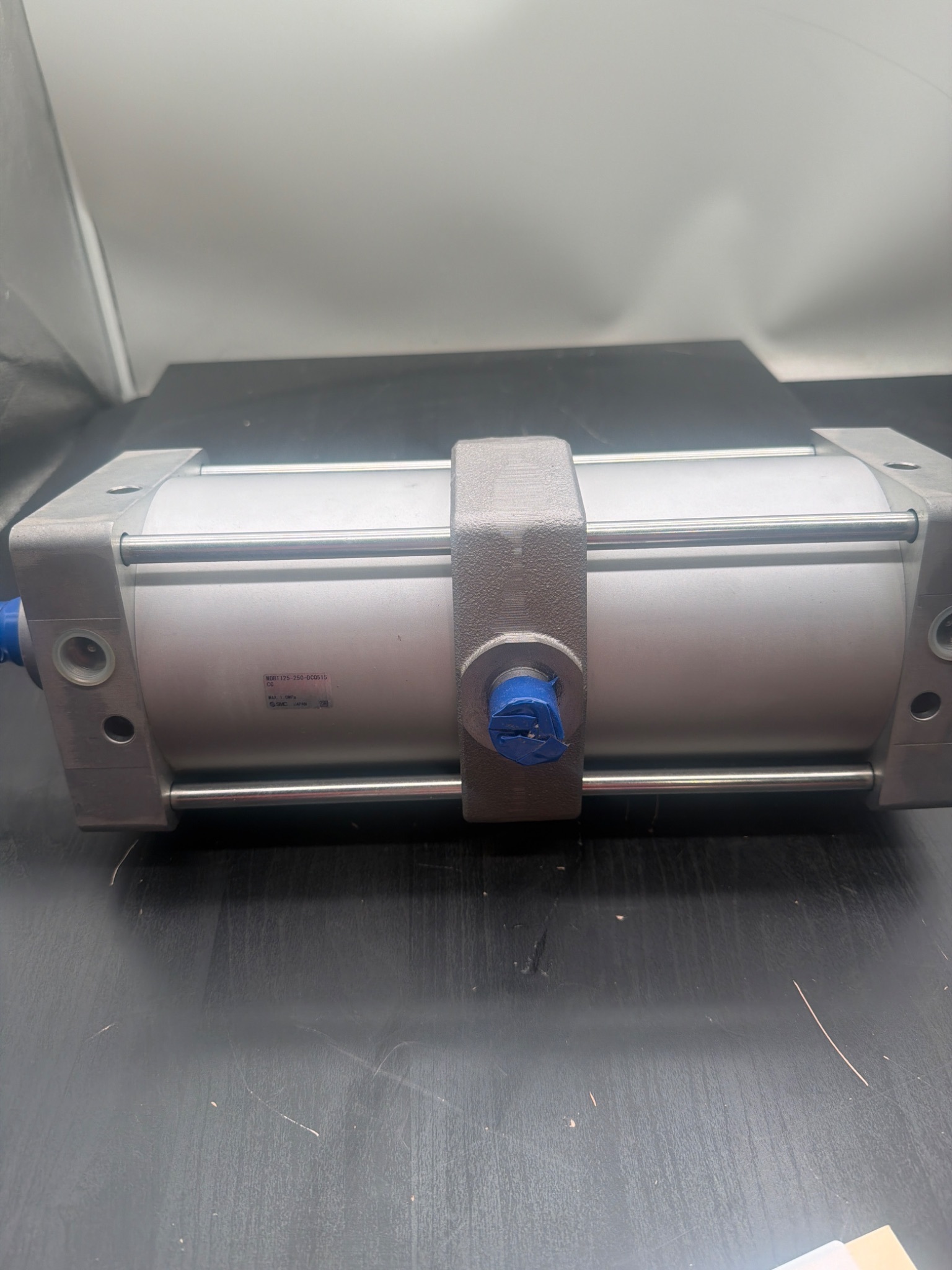 SMC MDBT125‑250‑DCQ515CQ Pneumatic Cylinder USED 1